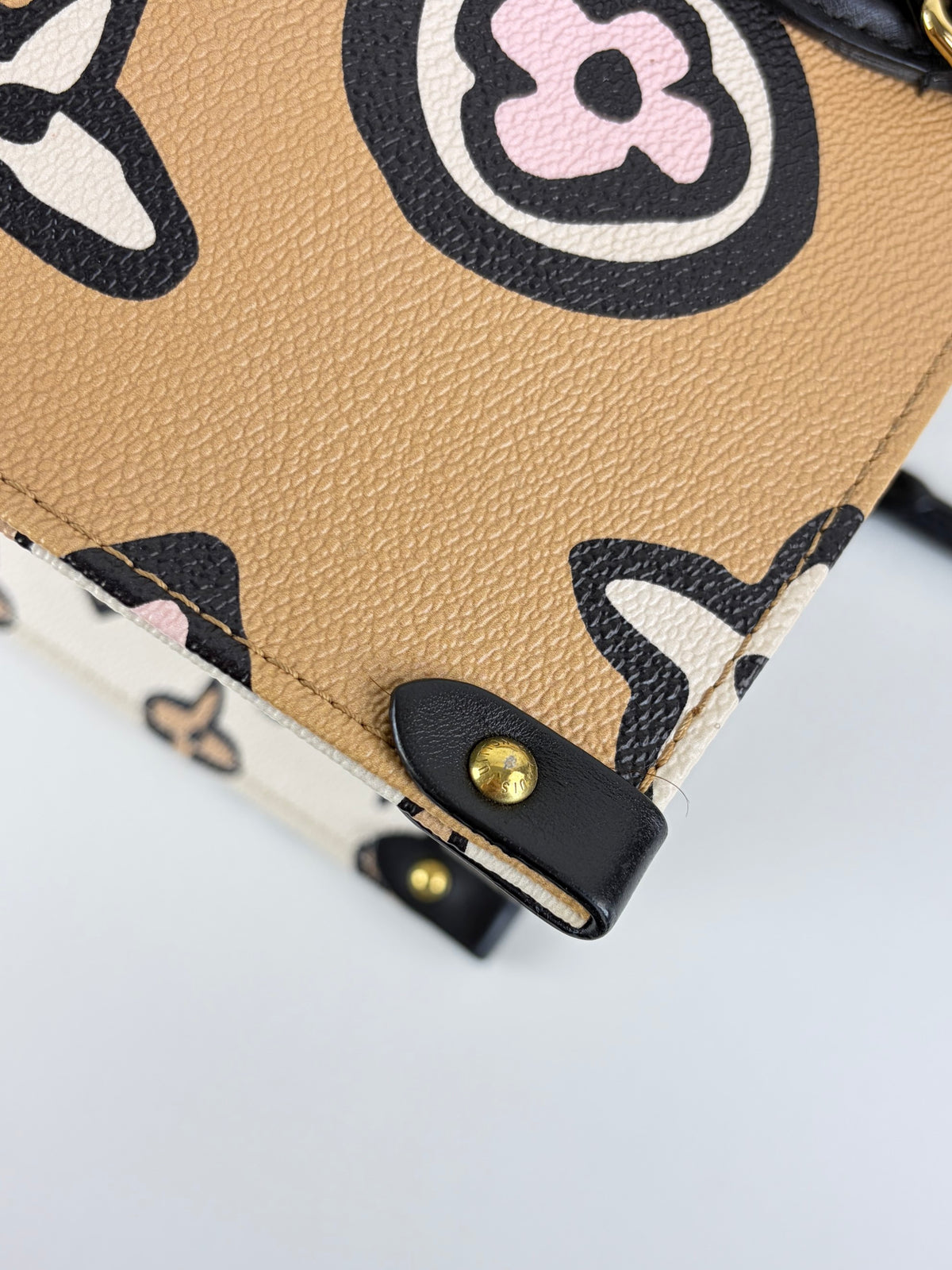 Louis Vuitton Monogram giant wild at heart on the go gm Arizona