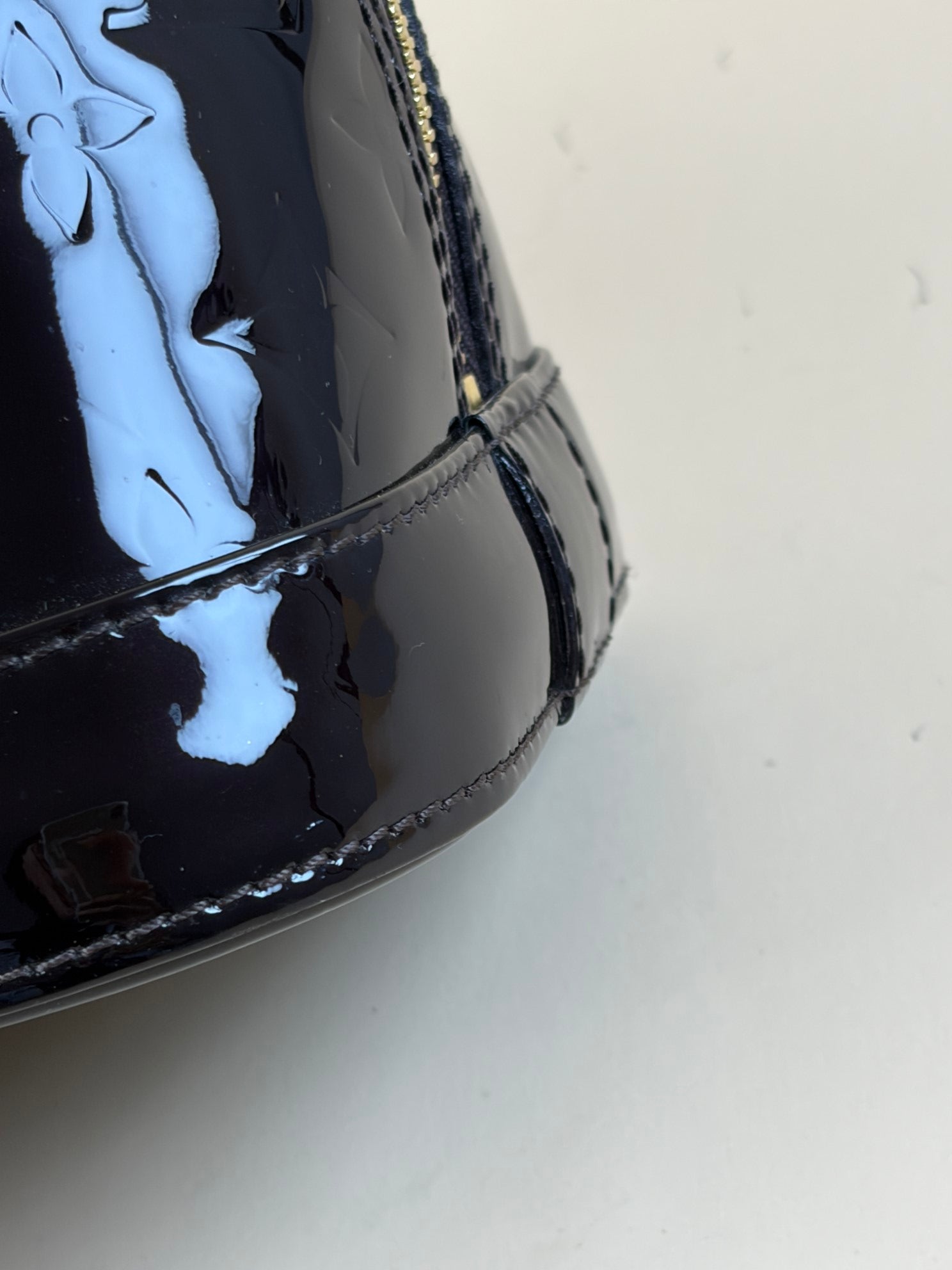 Louis Vuitton Amarante burgundy Monogram Vernis Alma PM Bag