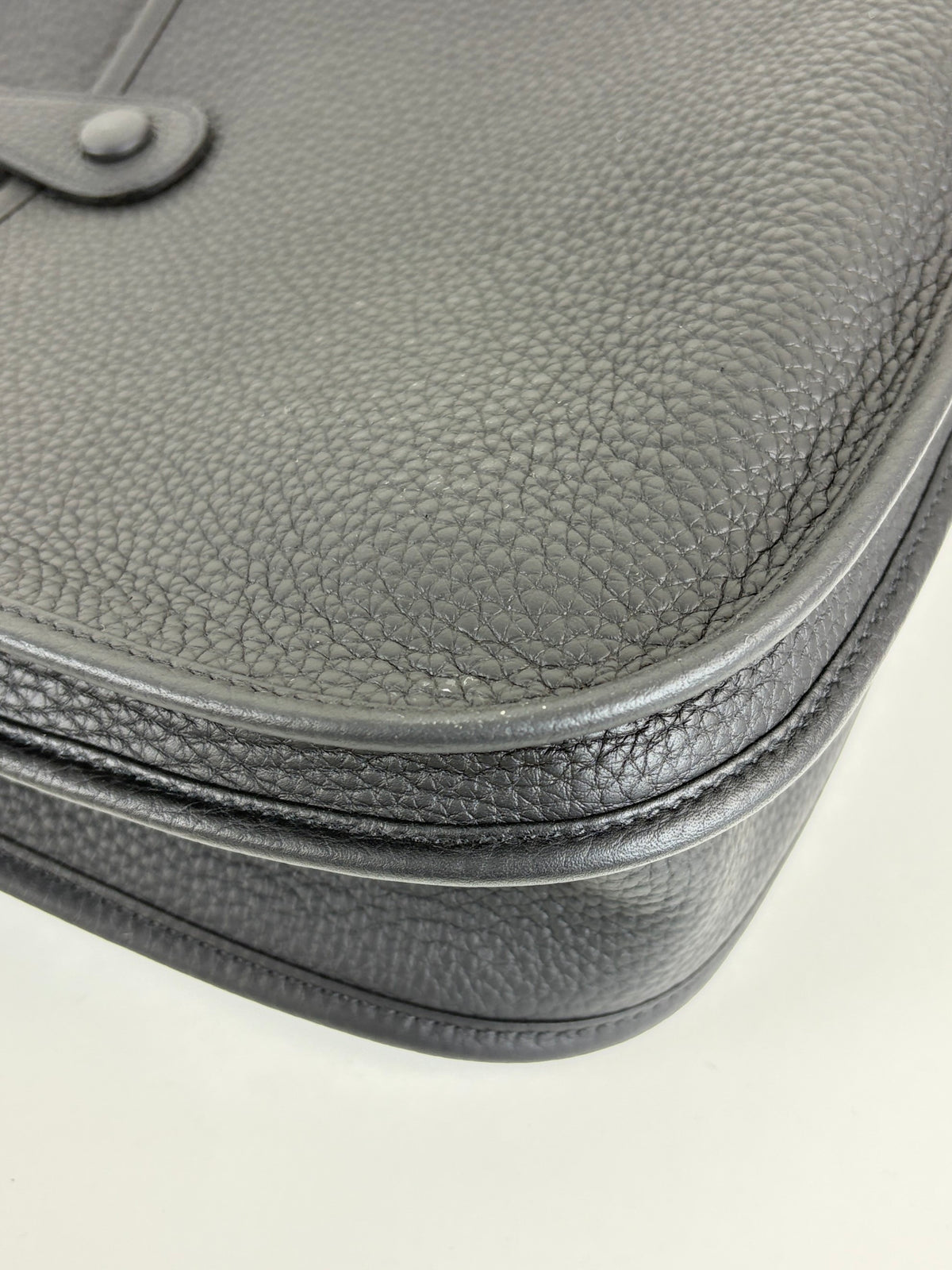 Hermes Evelyne III 29 noir Clemence leather Bag