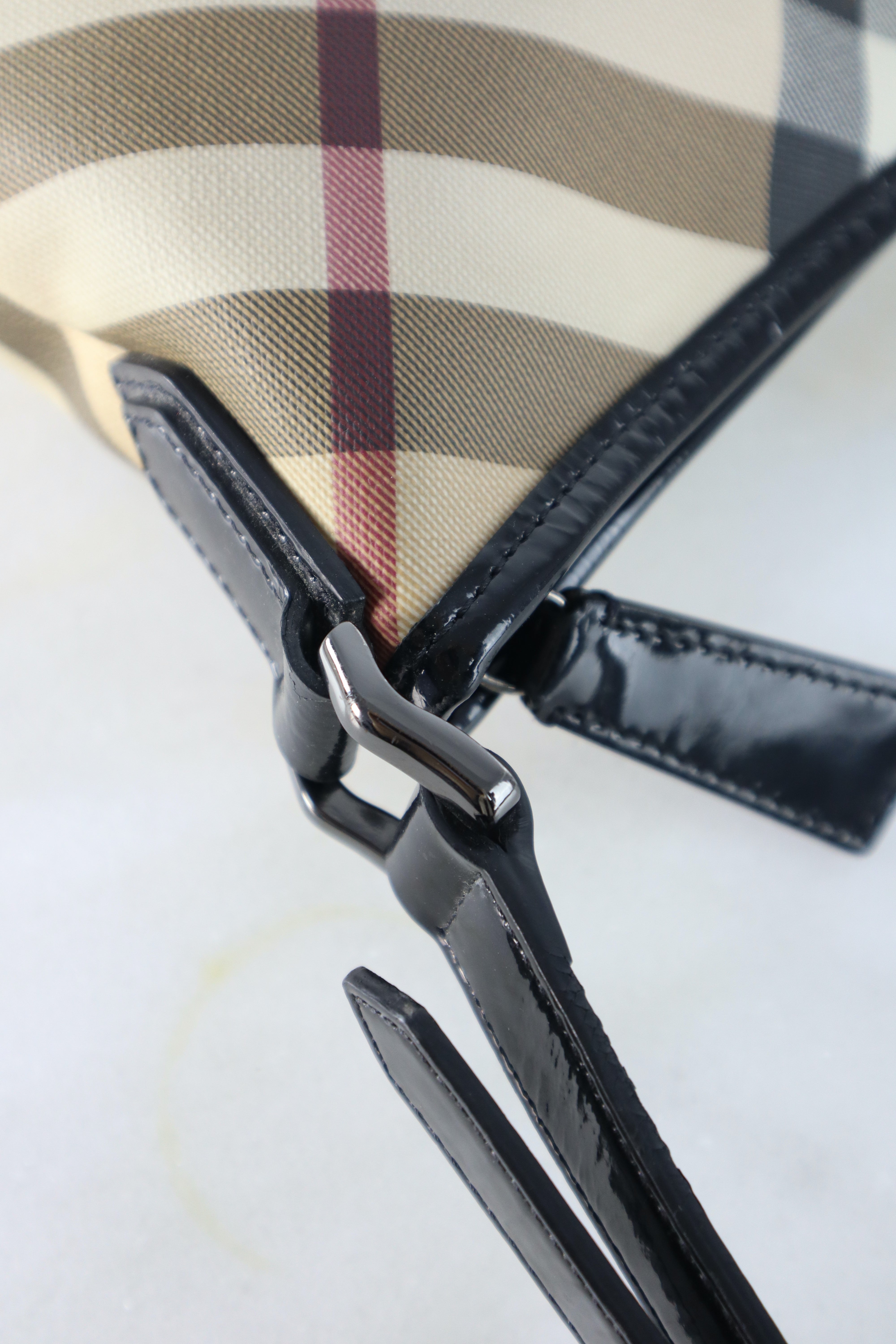 Burberry Bicolor Supernova Dryden Crossbody Bag