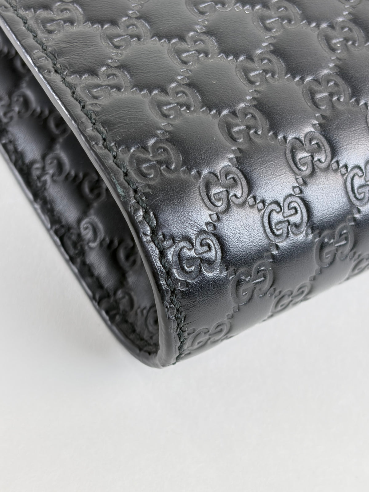Gucci black microguccissima mini Emily chain