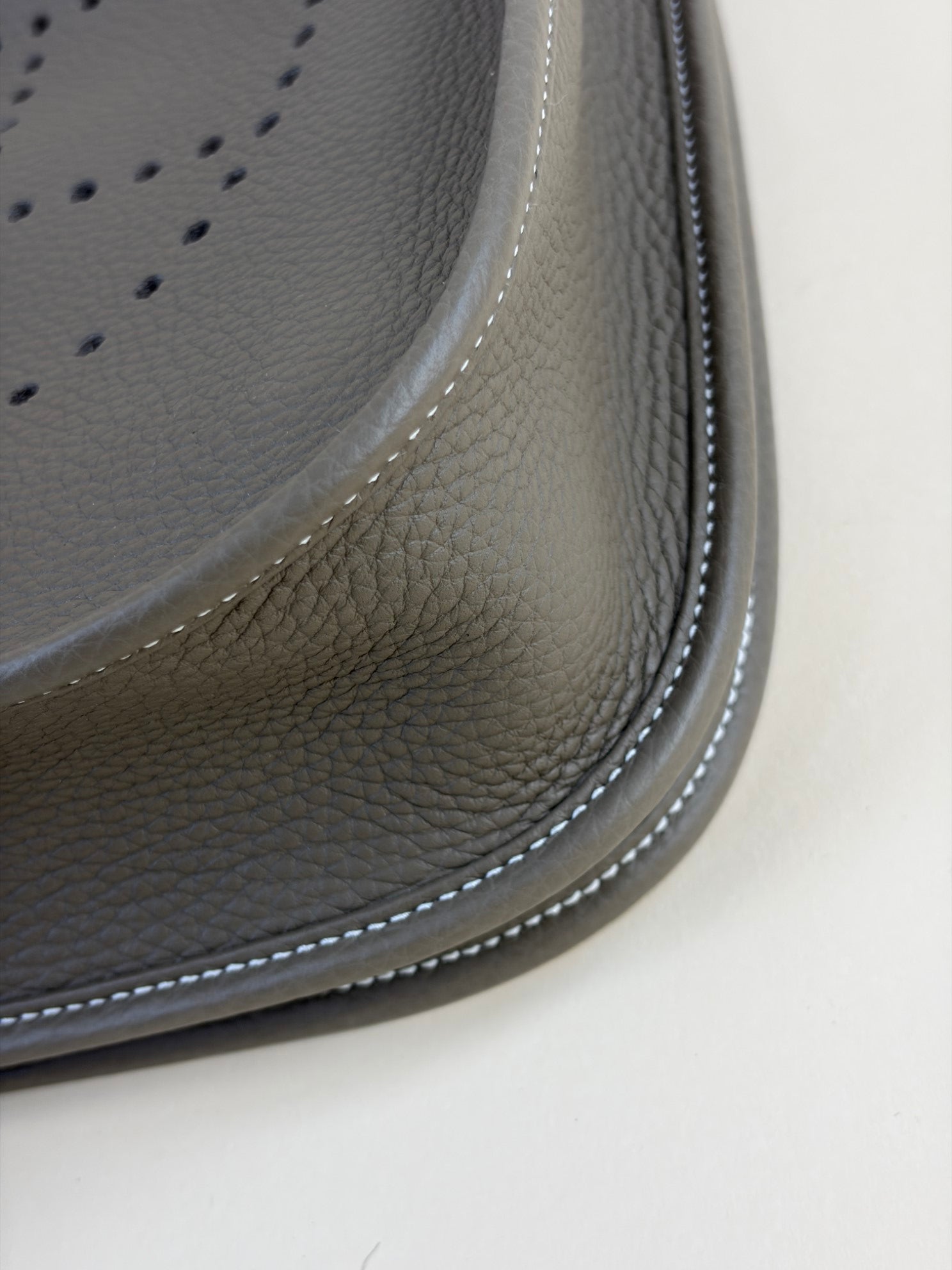 Hermes Etoupe Evelyne 29 Shoulder Bag