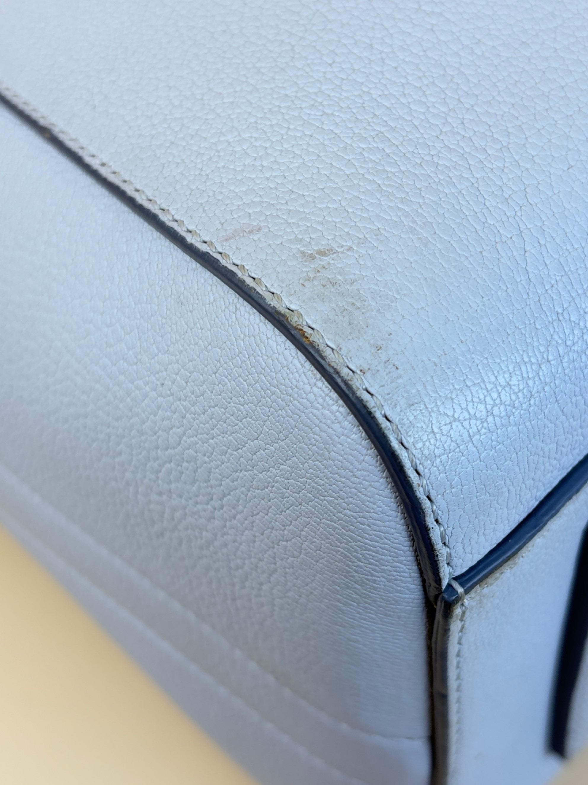 Givenchy grey small Antigone grained leather bag