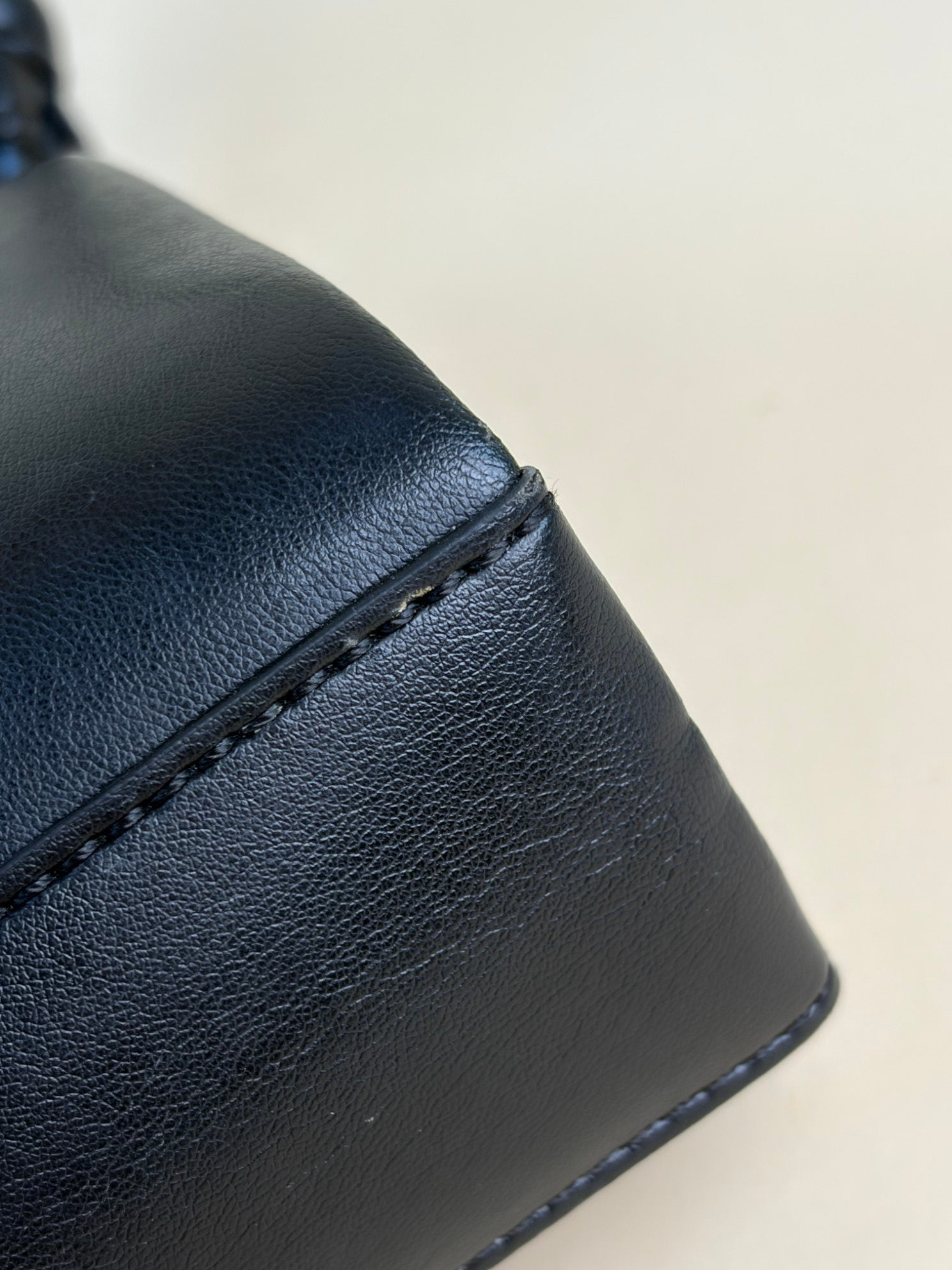 Stella Mccartney Black Small Chunky Chain Small Shoulder Bag