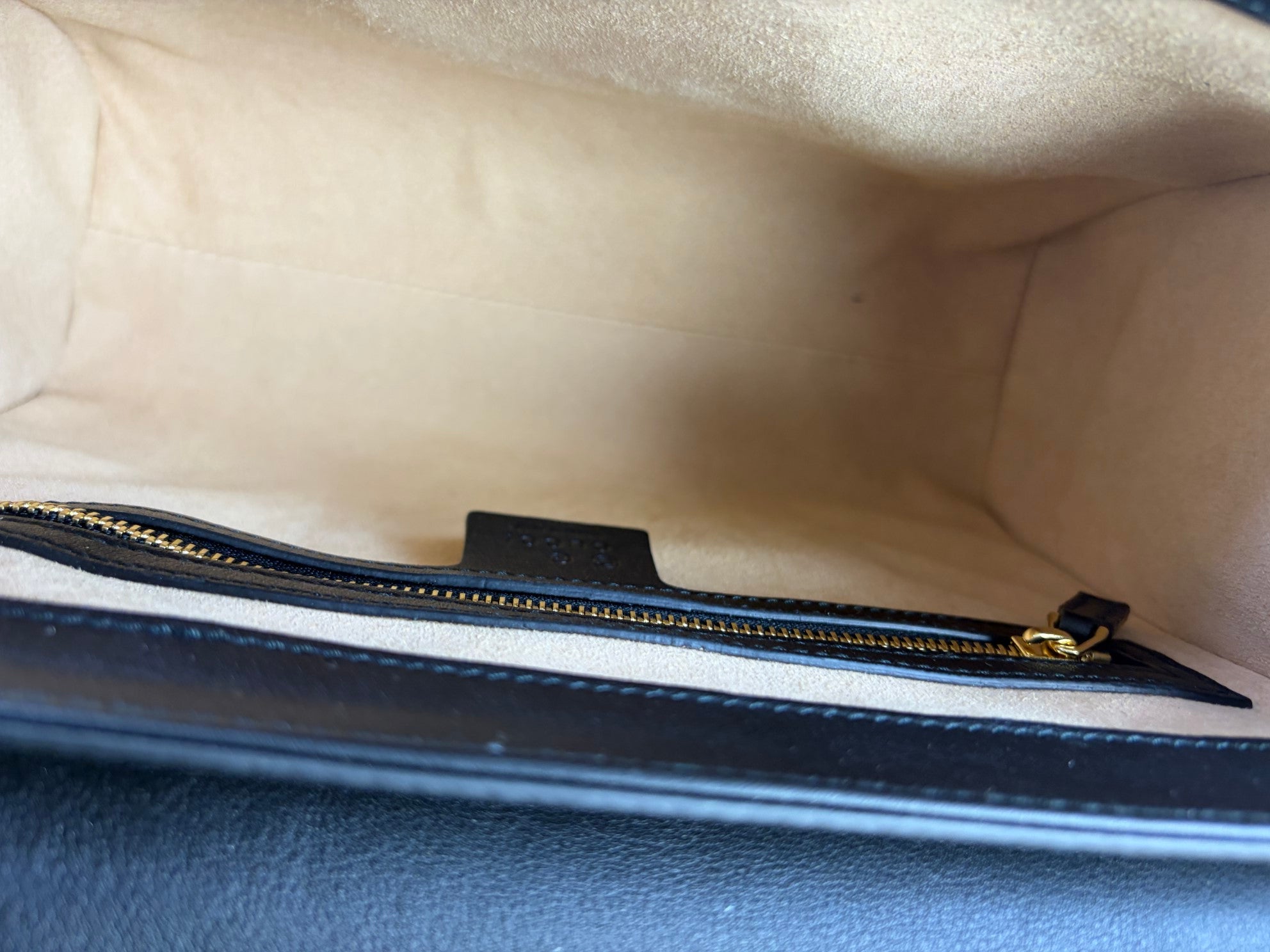 Gucci gg supreme coated small canvas monogram padlock