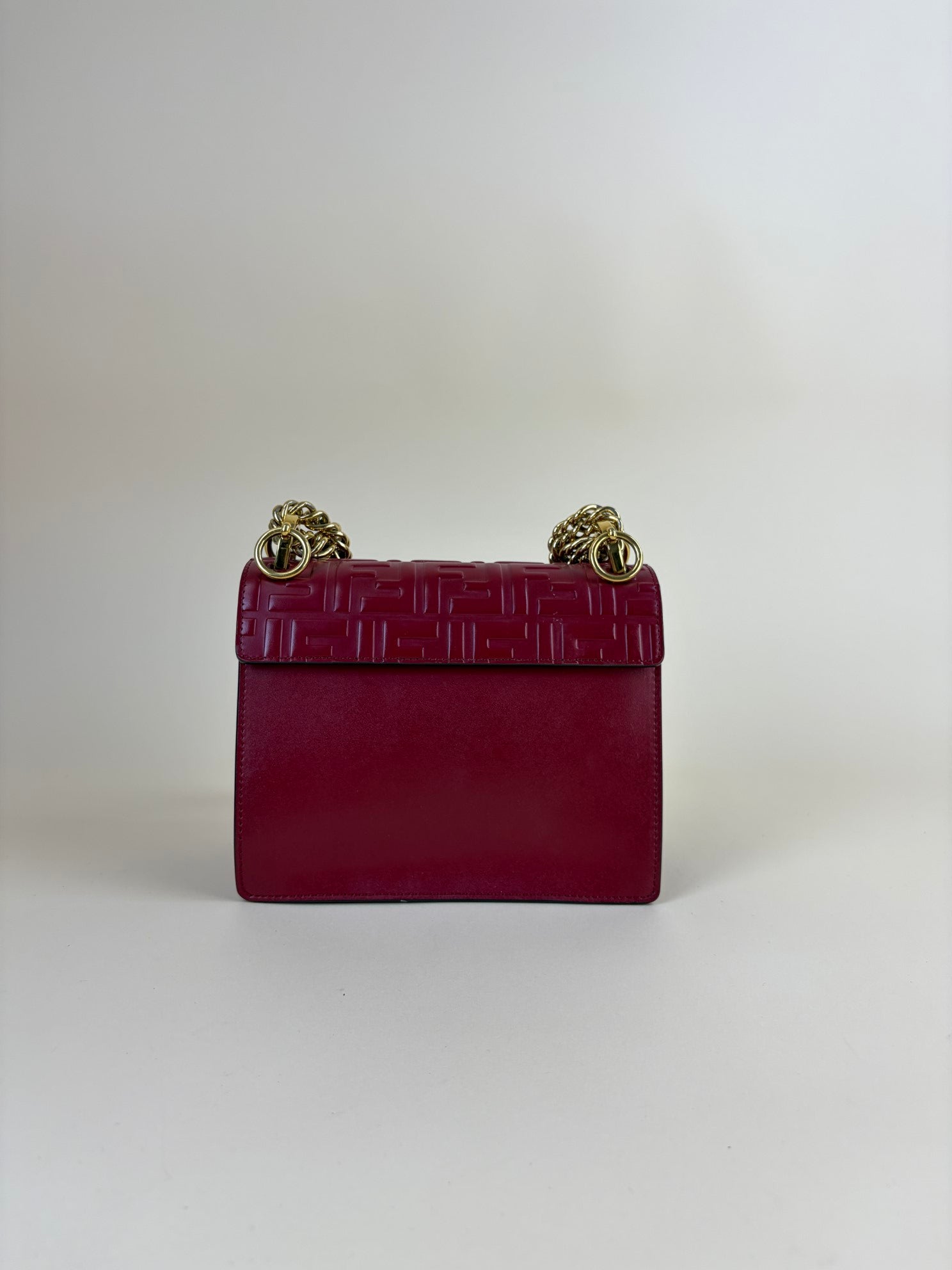 Fendi ff 1974 small embossed red Kan i chain shoulder bag