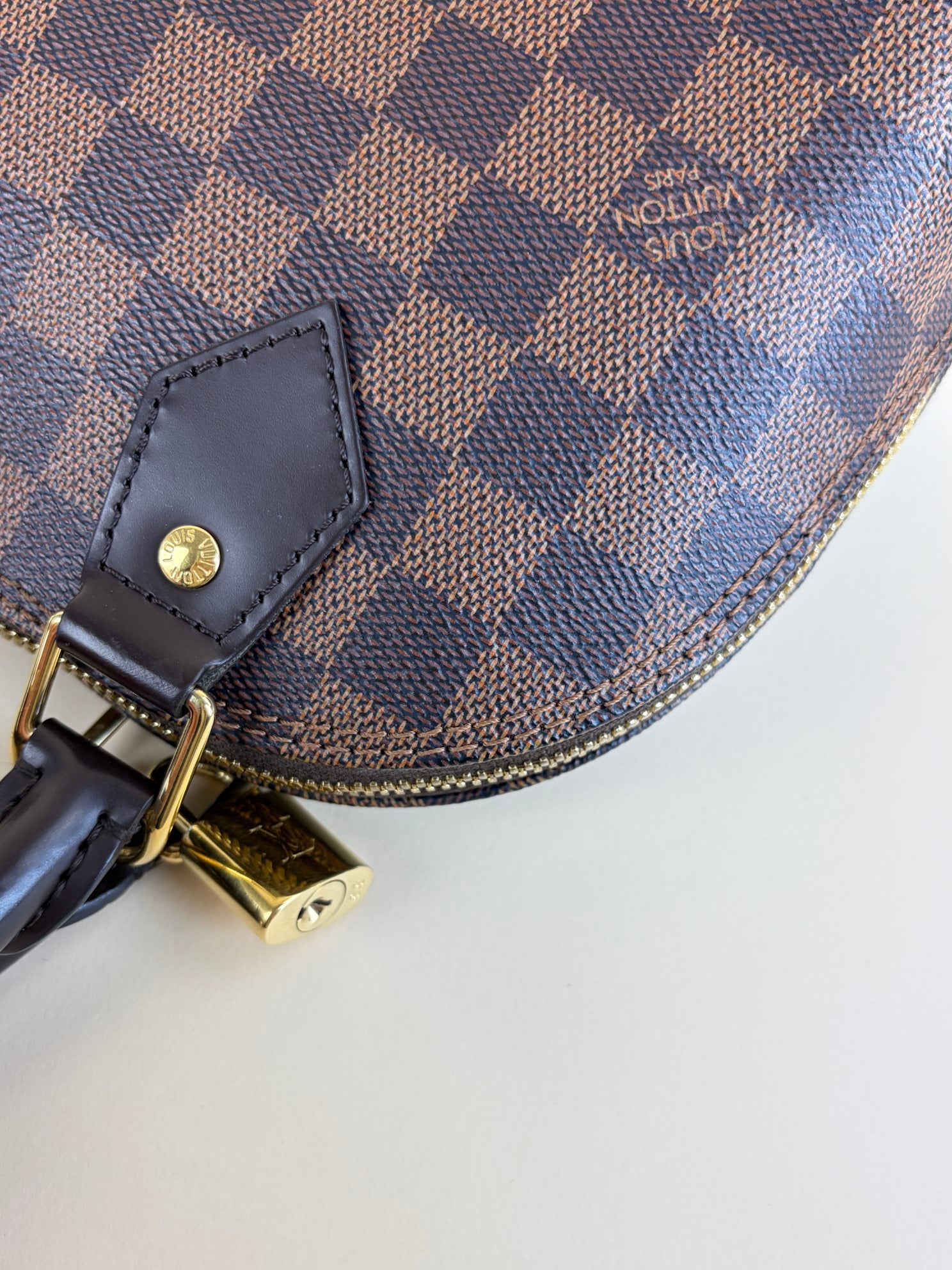 Louis Vuitton Damier canvas Ebene Alma bb Bag