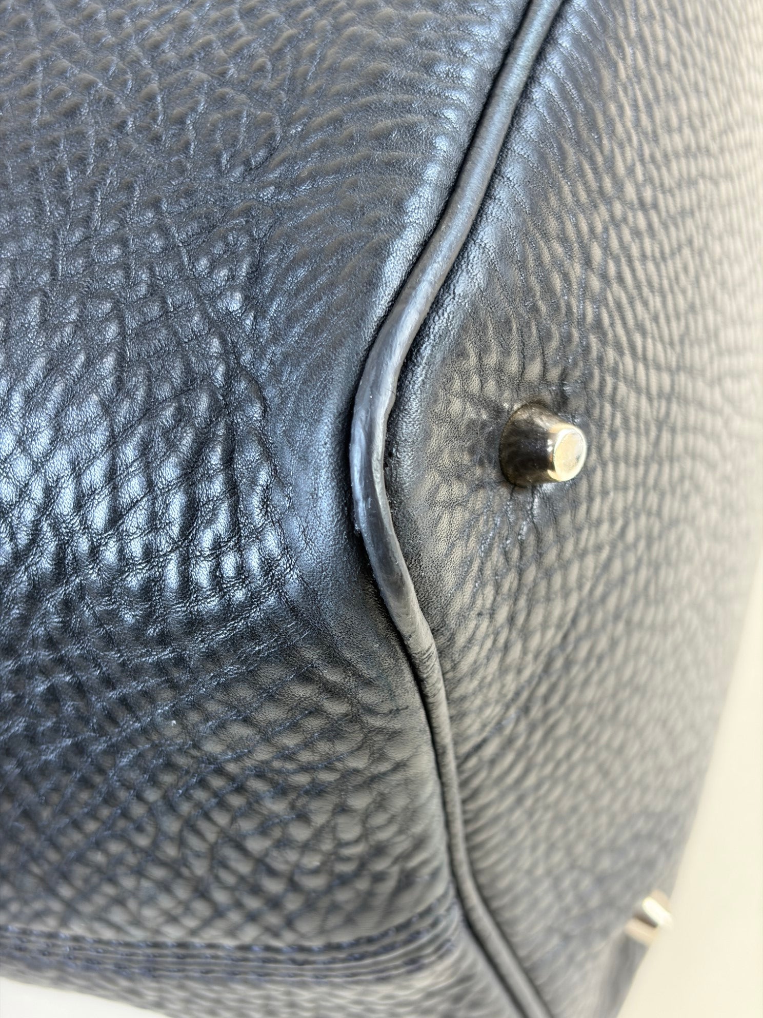 Burberry black calfskin Ashby medium hobo bag