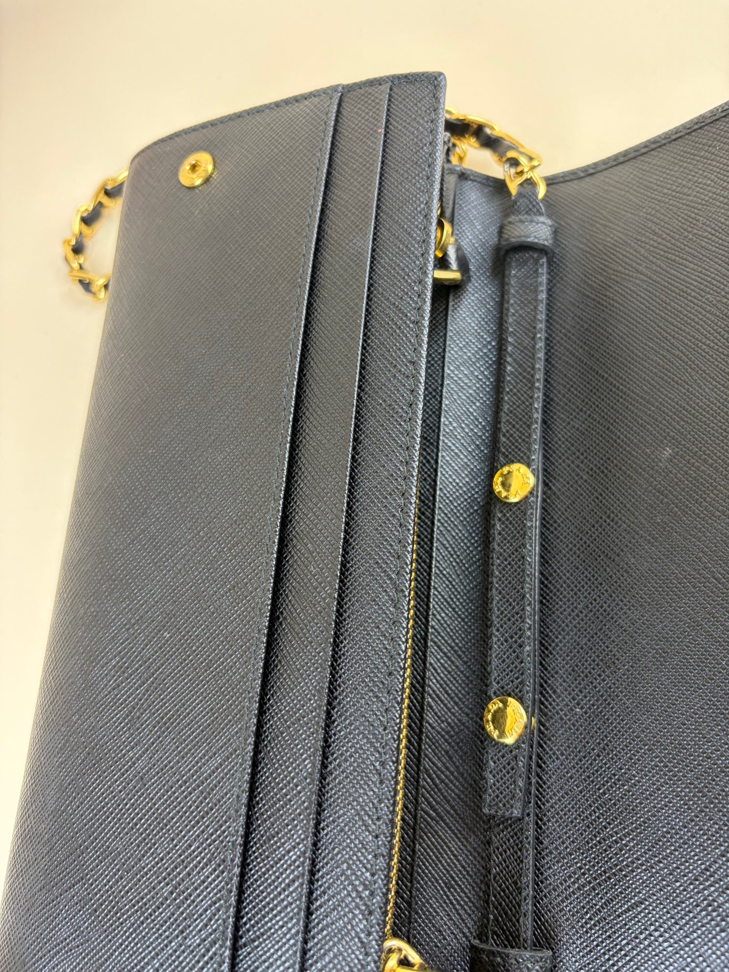 Prada saffanio metal prochain wallet black leather
