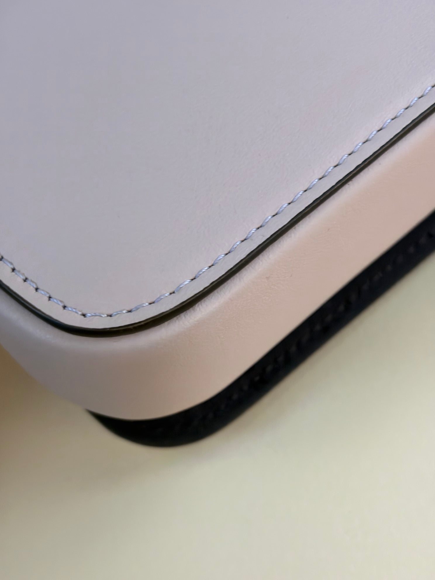 Fendi Nude Fendigraphy Wallet On Chain