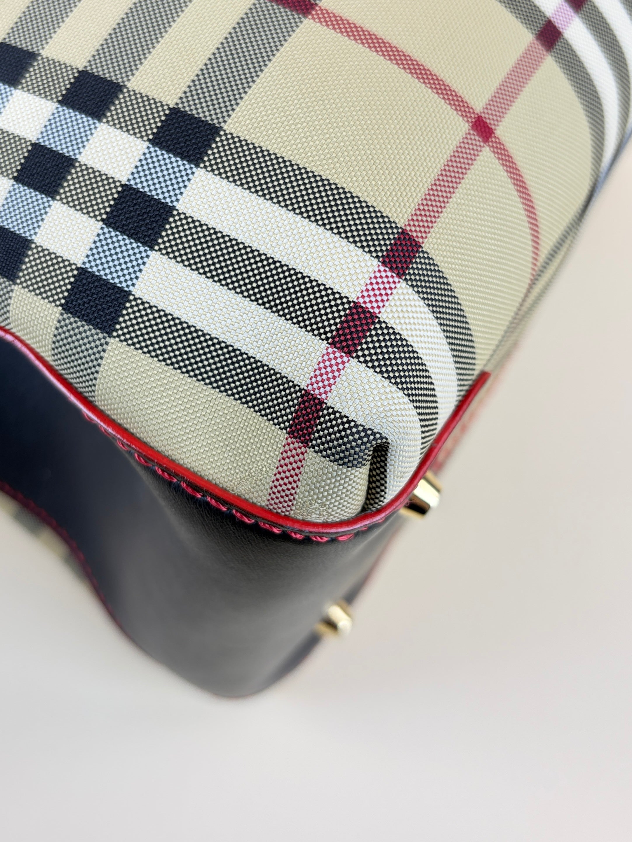 Burberry Bicolor Horseferry Check Ballingdon Contrast Stitch Medium Tote Bag