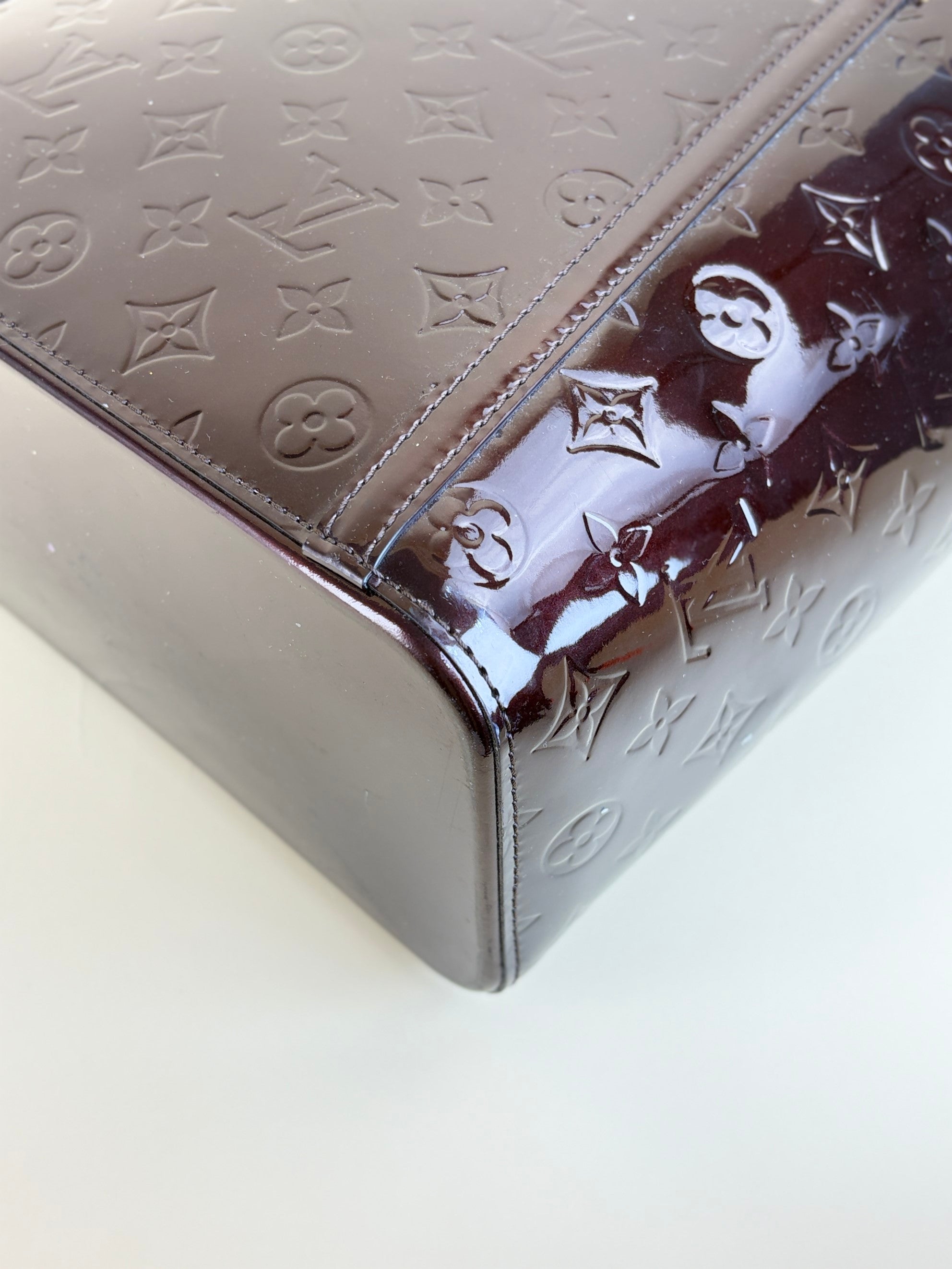 louis Vuitton Amarante monogram vernis Avalon gm