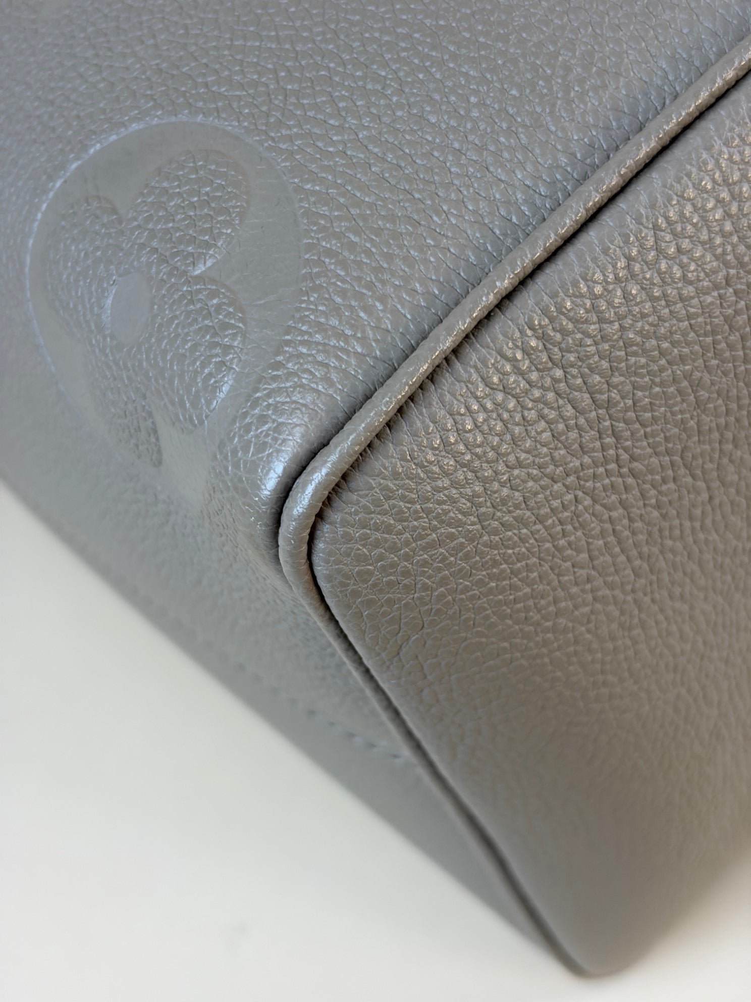 Louis Vuitton Turtledove Monogram Empreinte Speedy Bandouliere 25 Handle Bag