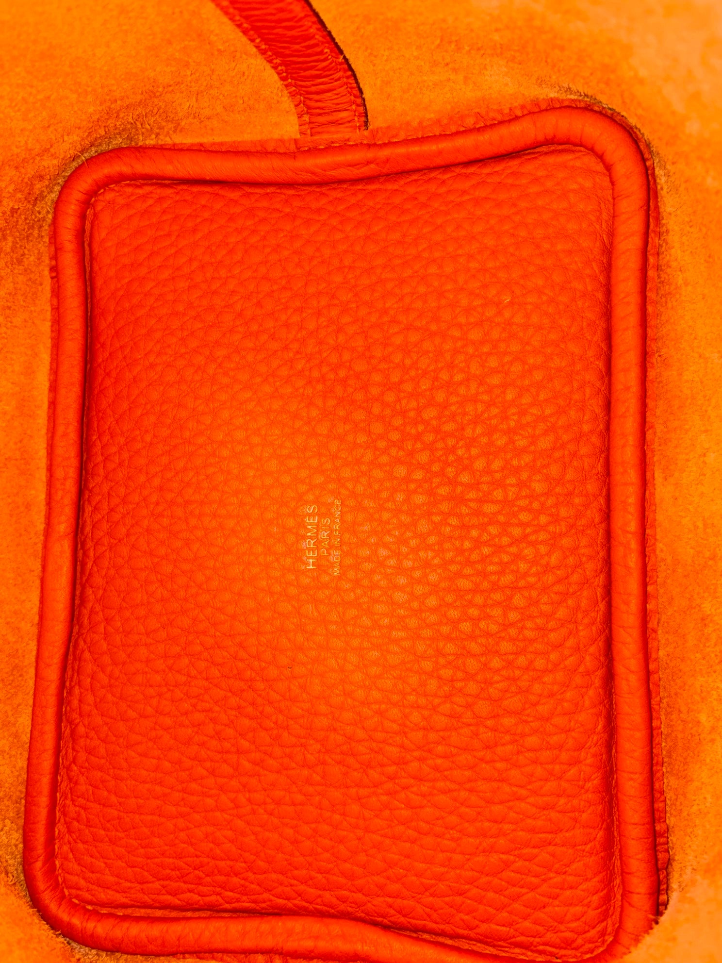 Hermes orange taurillon  18 picotin Clemence