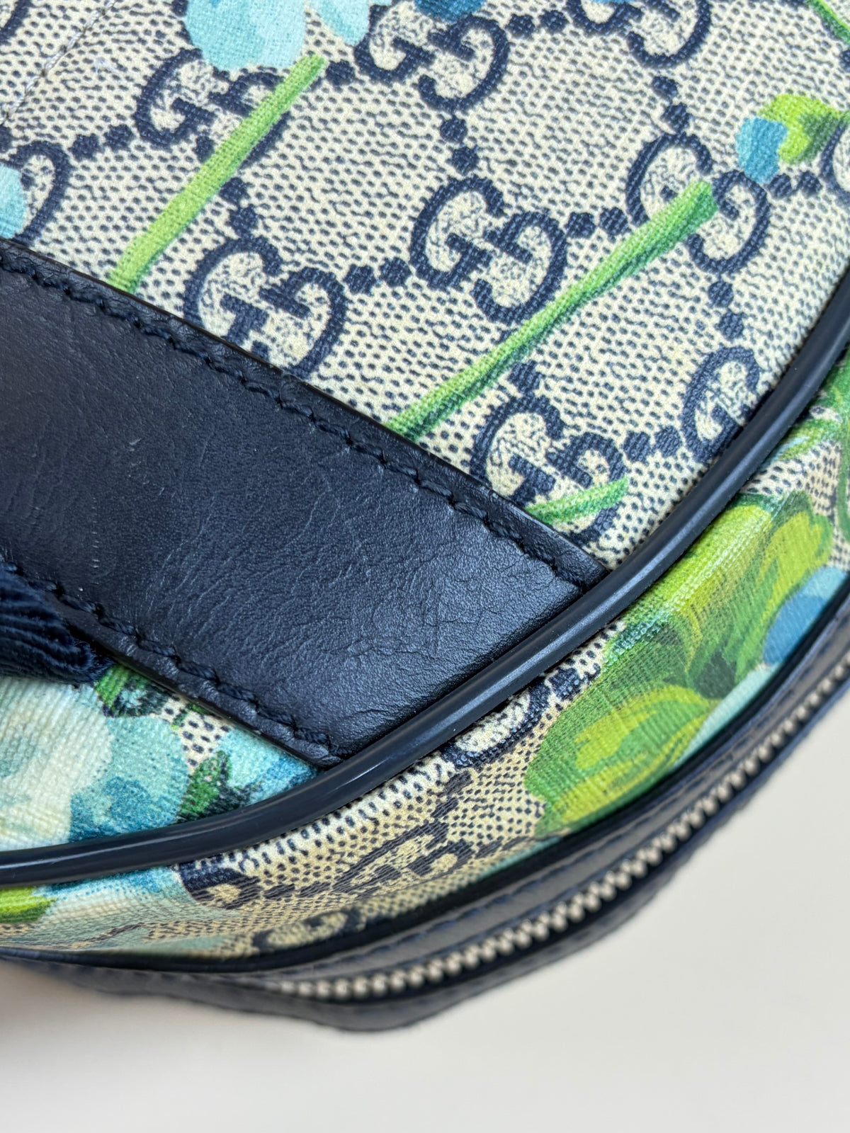 Gucci GG Supreme monogram blooms in blue Backpack Bag