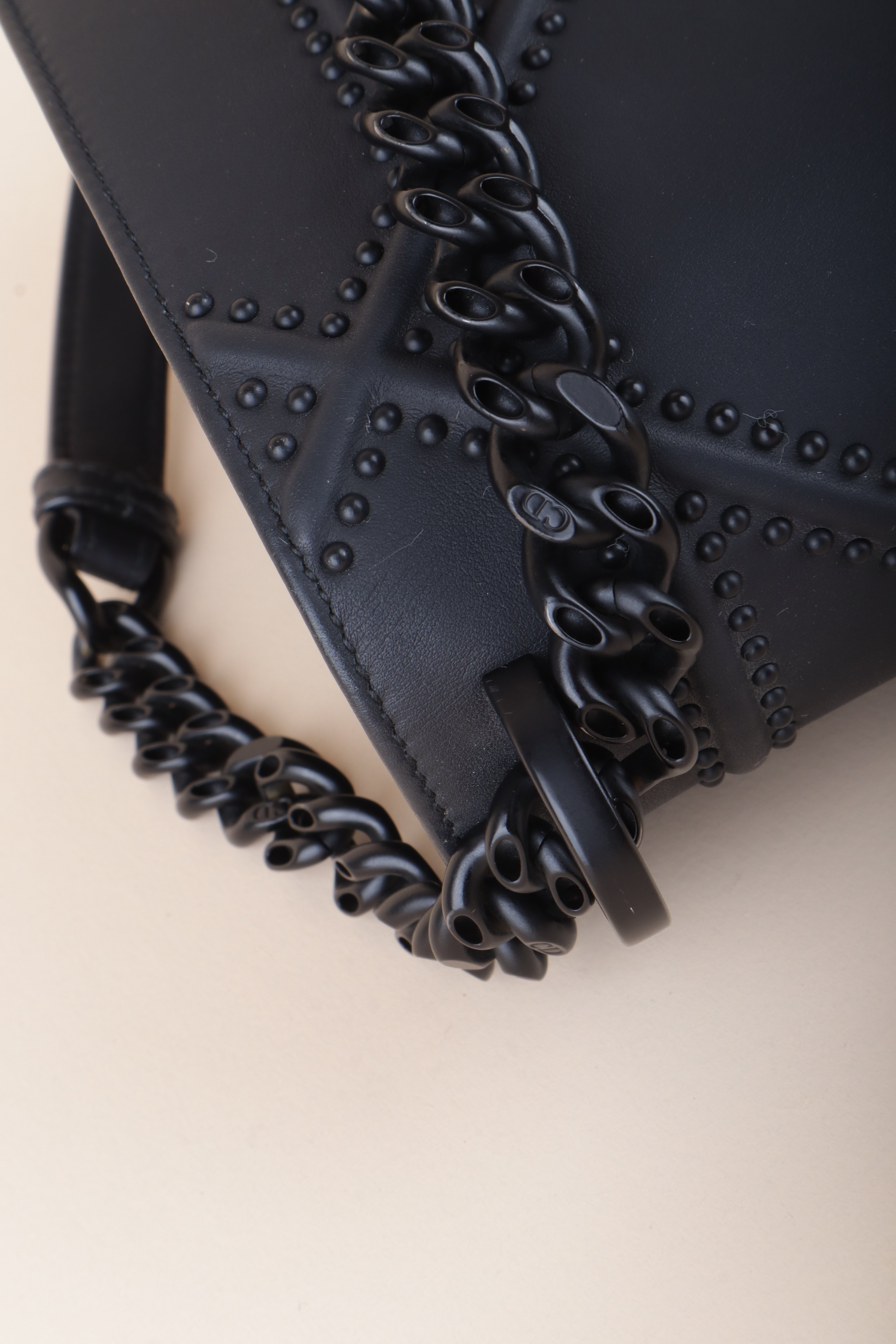 DIOR medium with matt studded black diorama