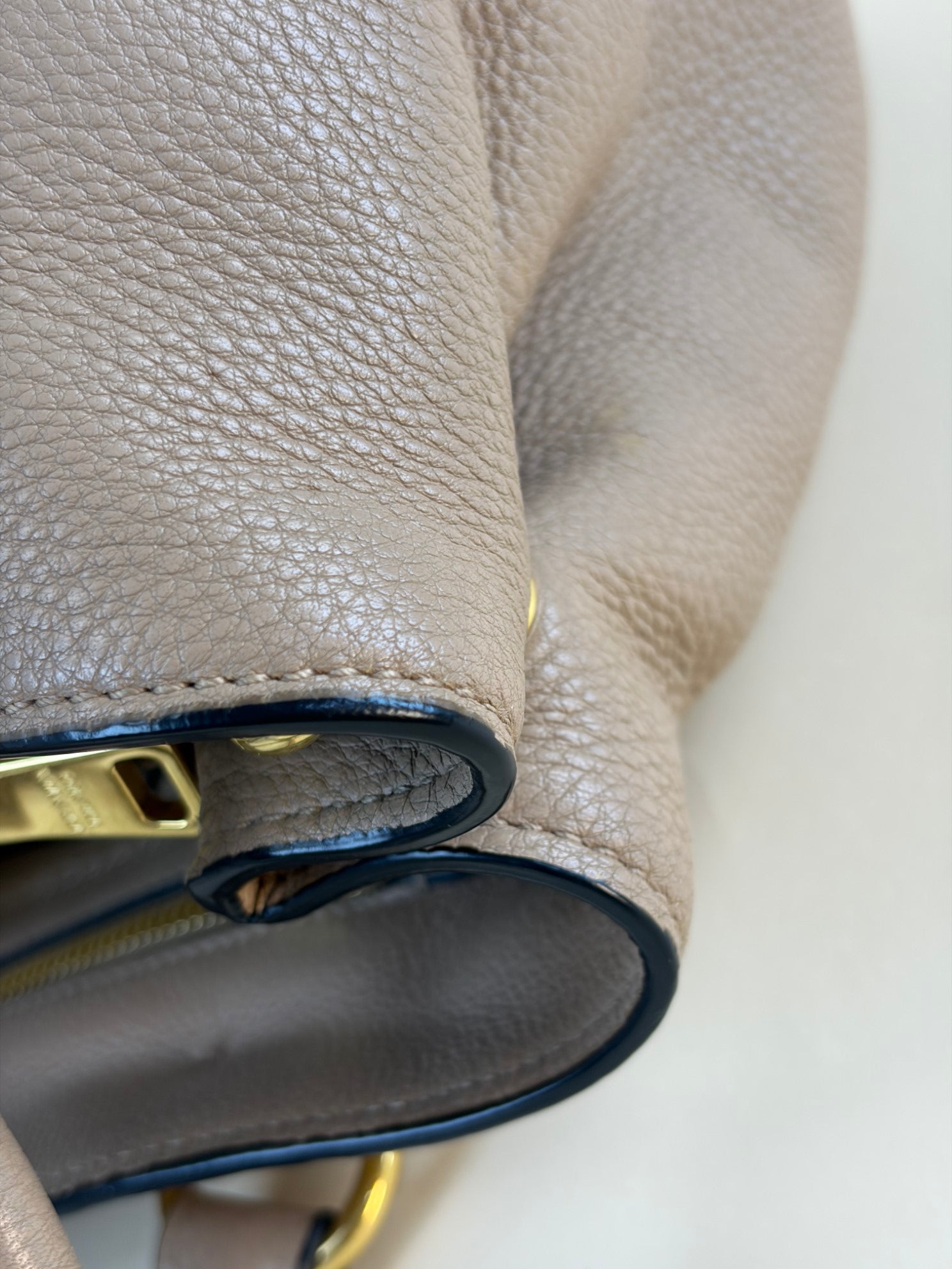 Prada  beige Vitello phenix shoulder tote bag