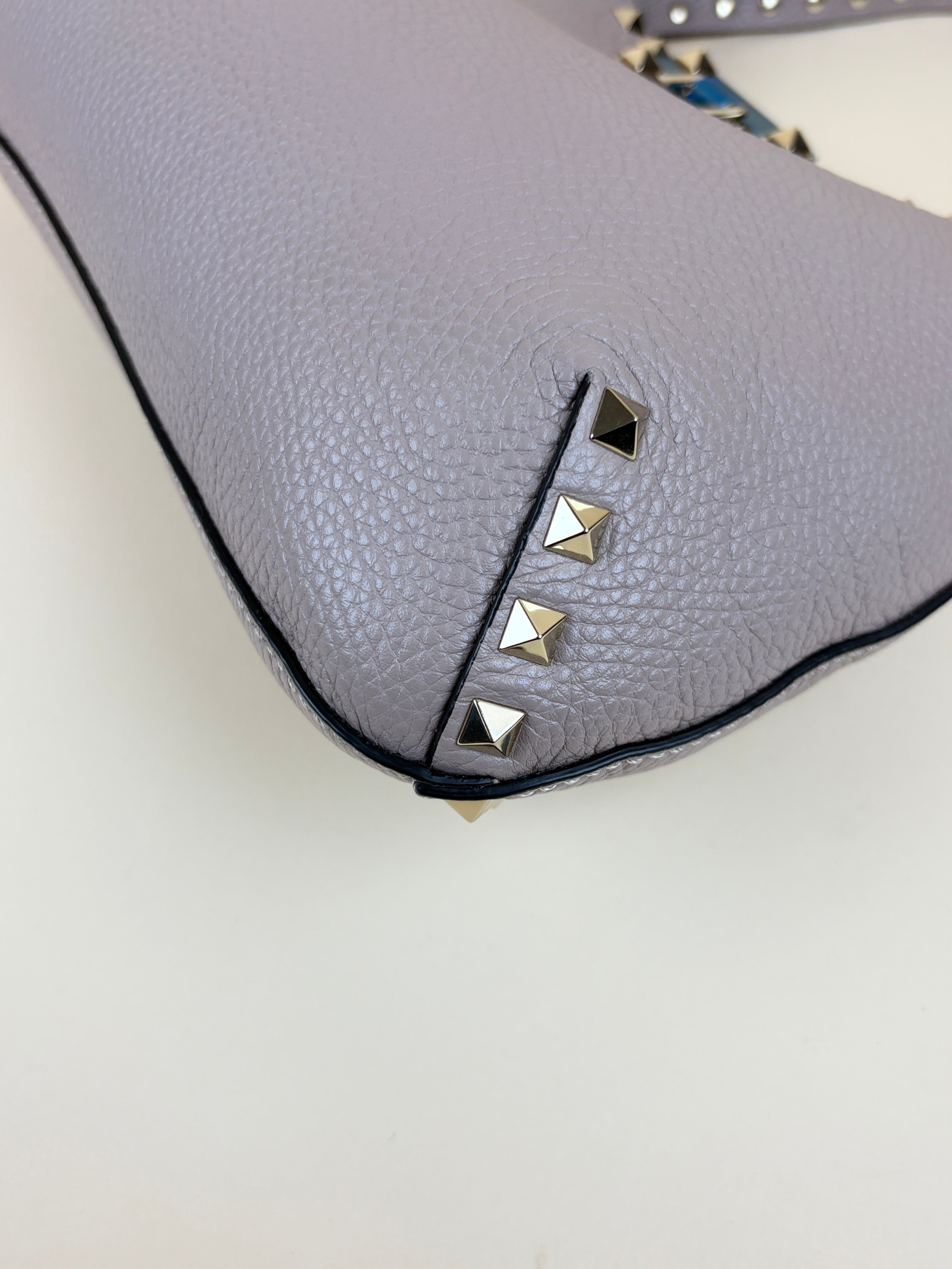 Valentino Light Pink Pebbled Small Rockstud Flip Lock Hobo Bag