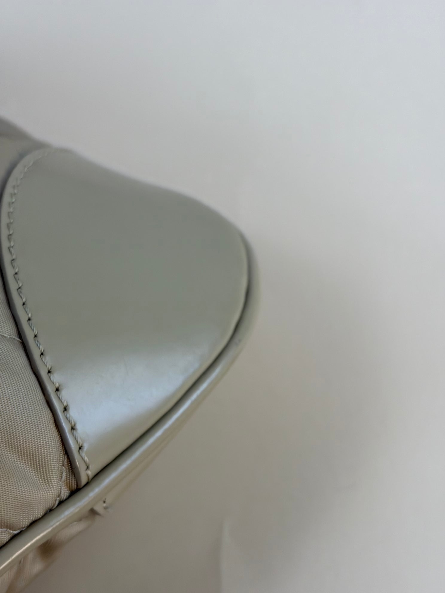 burberry quilted nylon beige canvas and leather