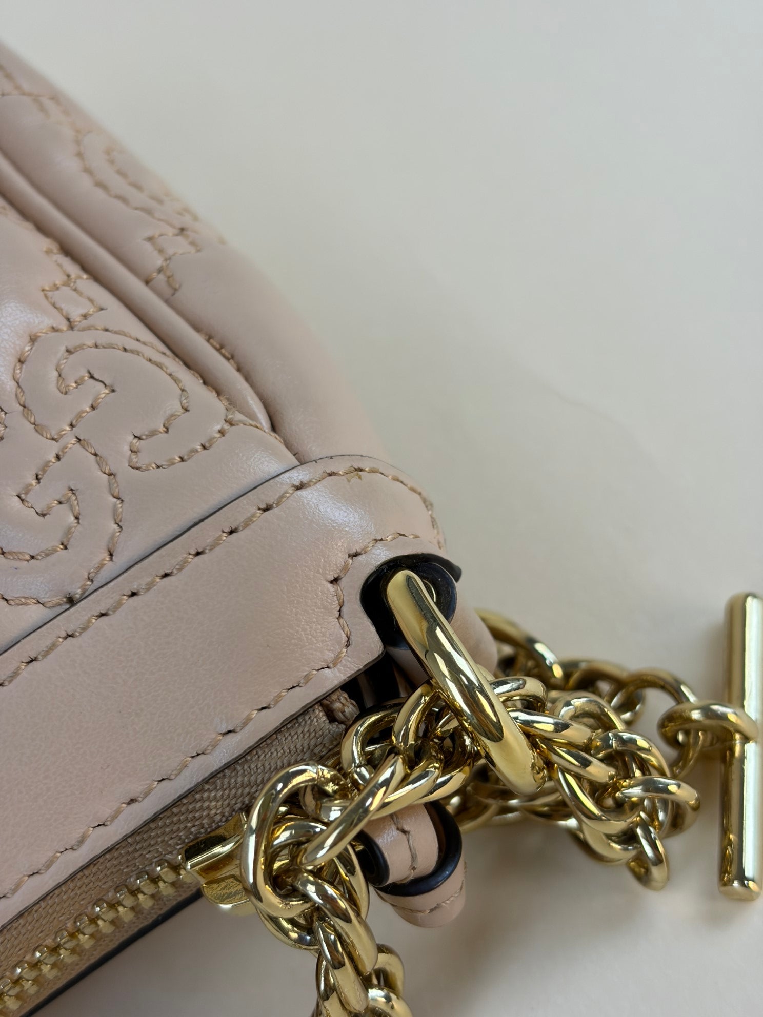 Gucci GG nude matelassé small shoulder bag