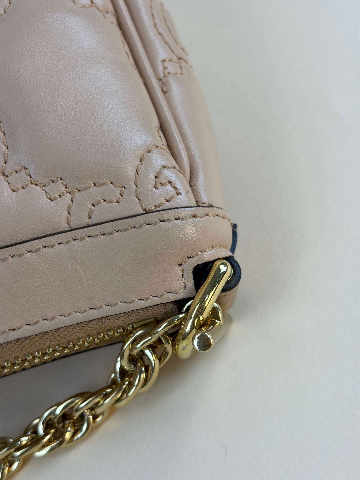 Gucci GG nude matelassé small shoulder bag