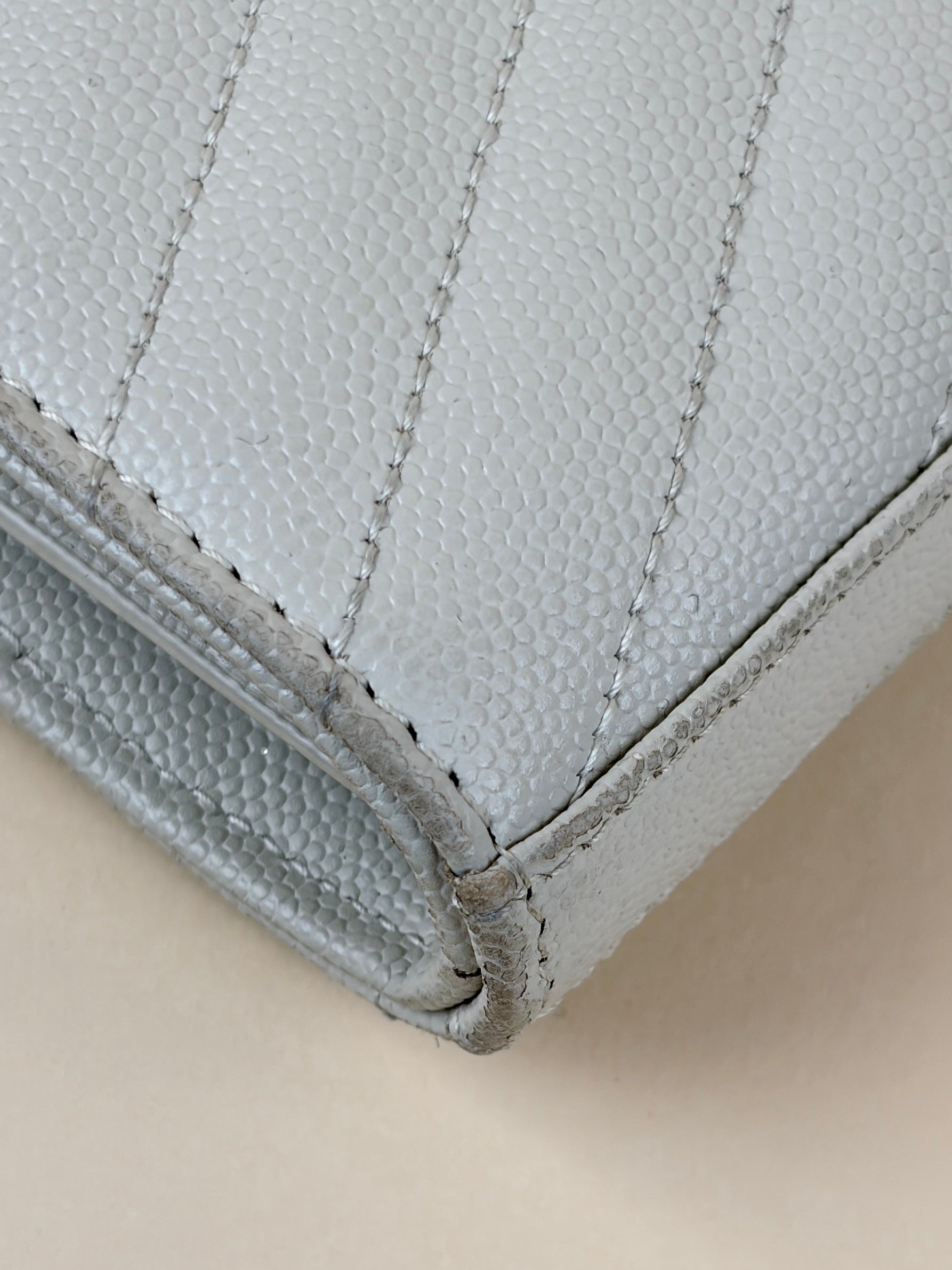 YSL White Classic Cassandre Wallet On Chain