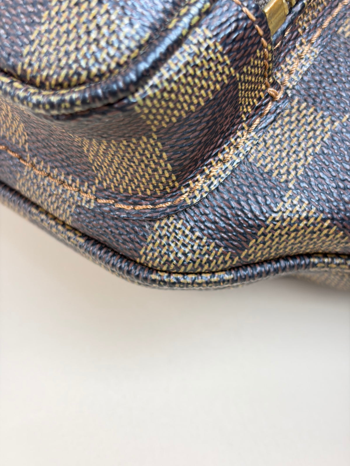Louis Vuitton Damier Ebene Melville bum bag