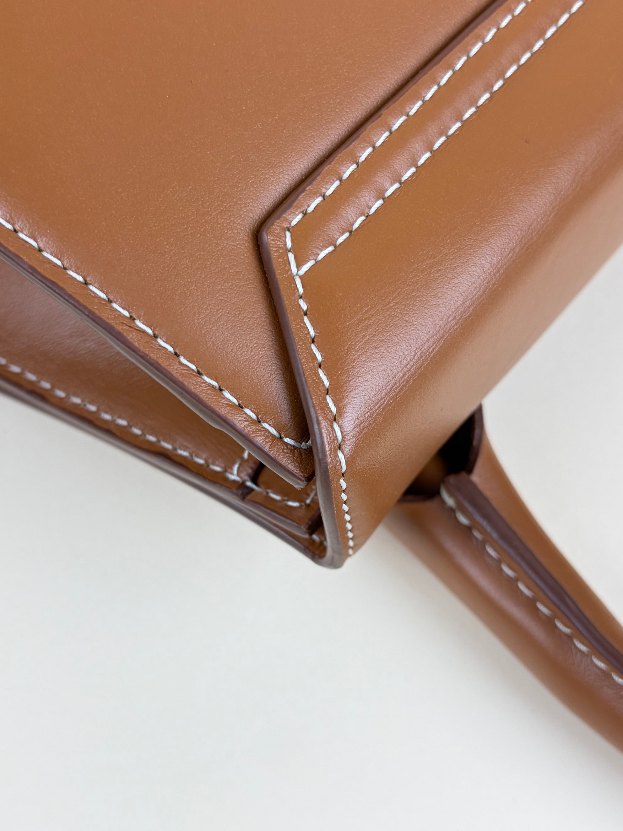 Jacquemus light brown leather le Chiquita grand large tote bag