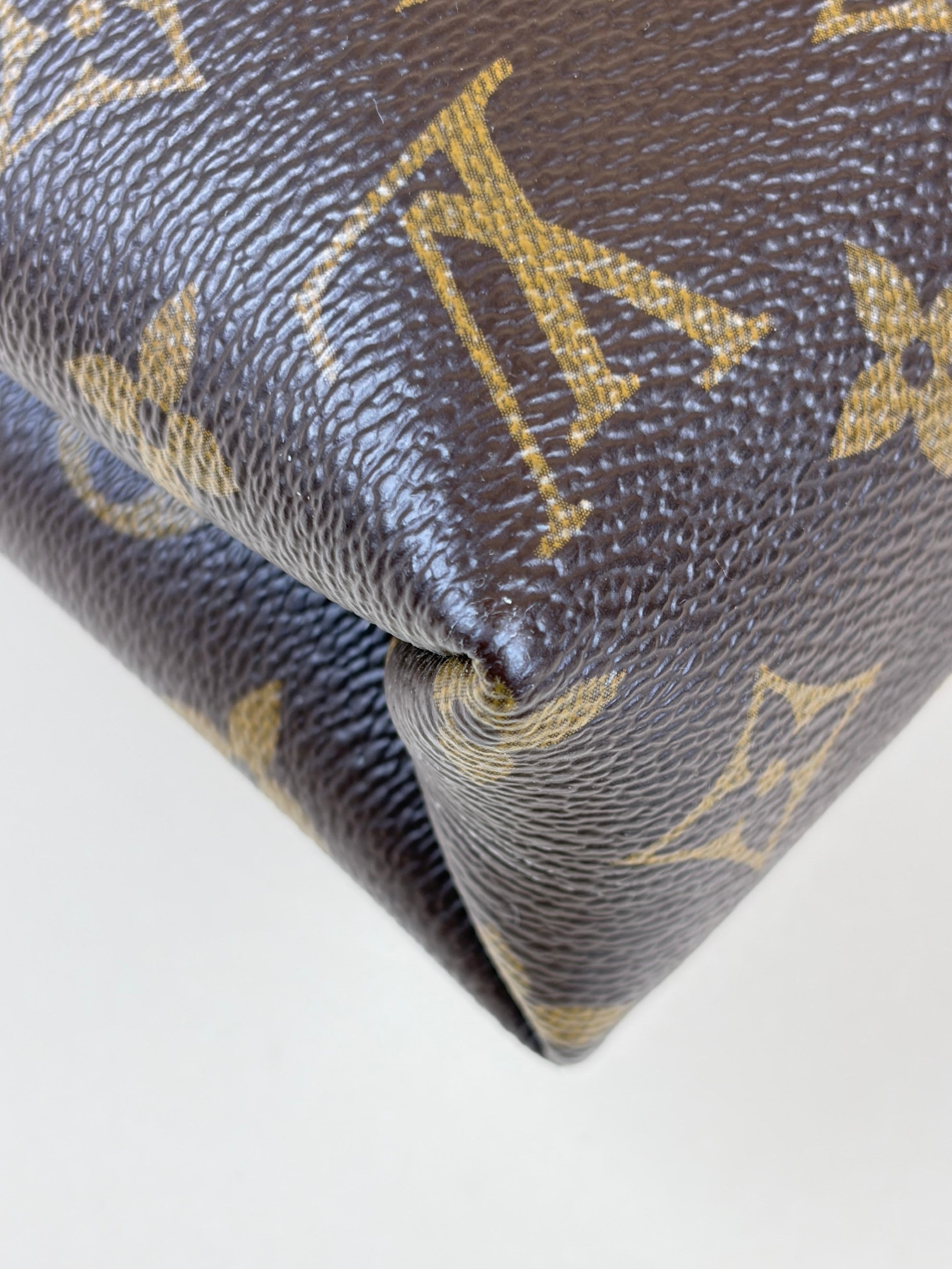 Louis Vuitton canvas and black calfskin Pallas chain