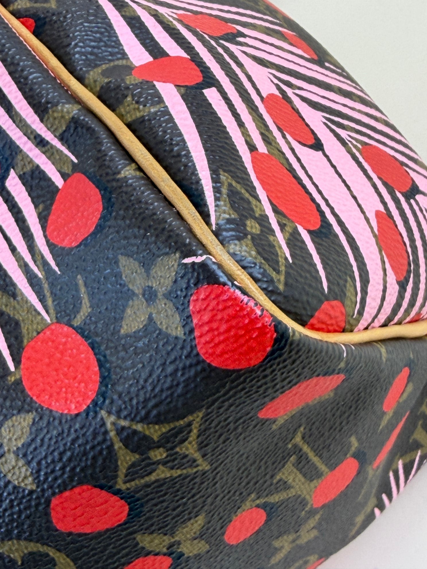 Louis Vuitton Monogram Jungle Dots Palms Limited Edition Speedy 30 Tote Bag