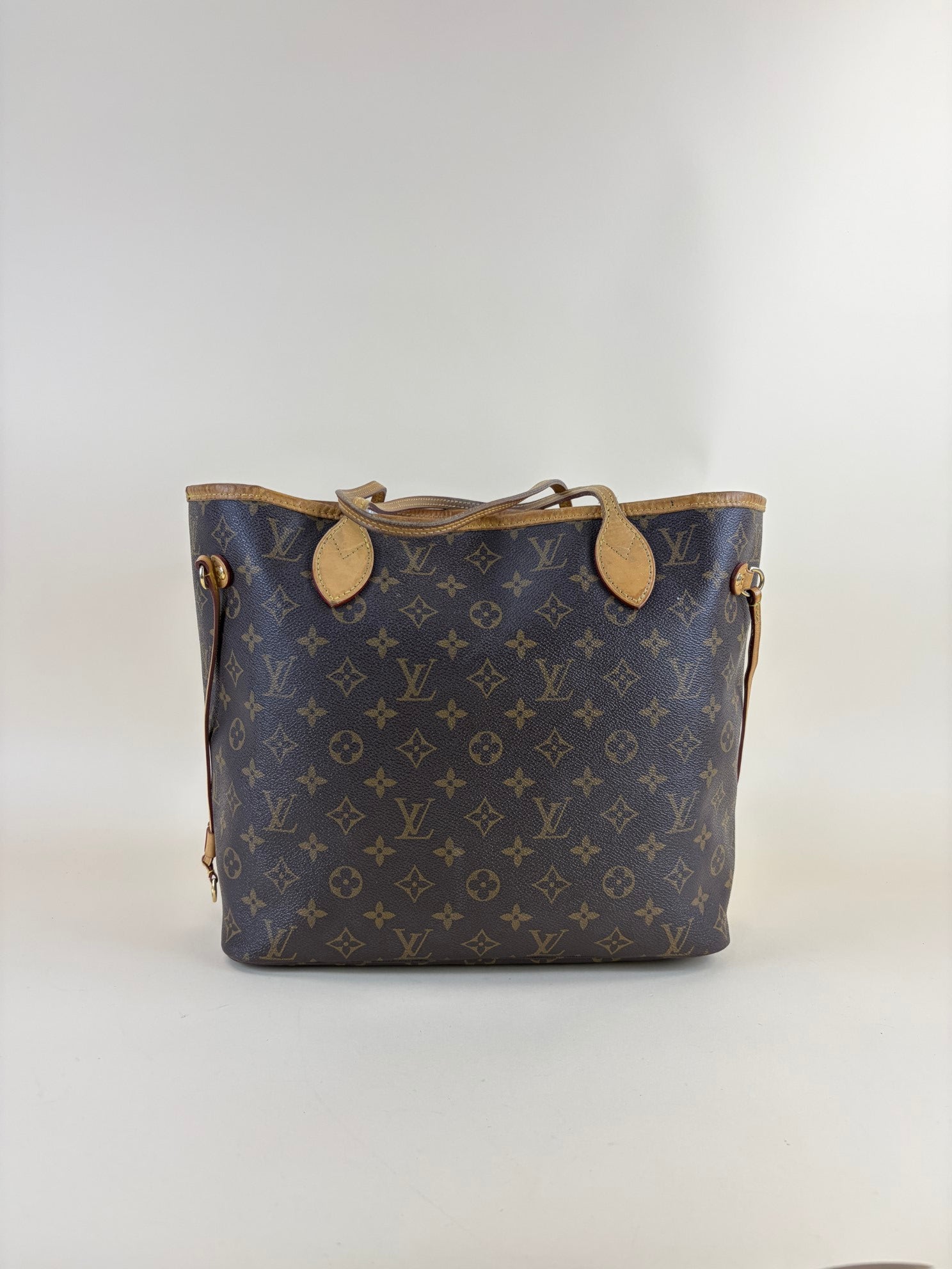 Louis Vuitton Monogram MM Neverfull Bag