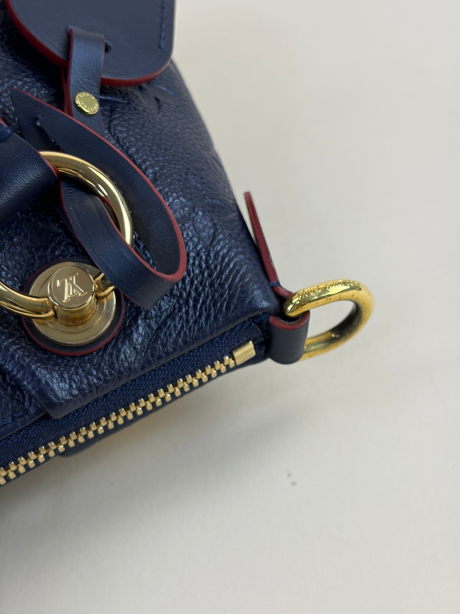Louis Vuitton Dark Blue Monogram V Empreinte Tote Bag