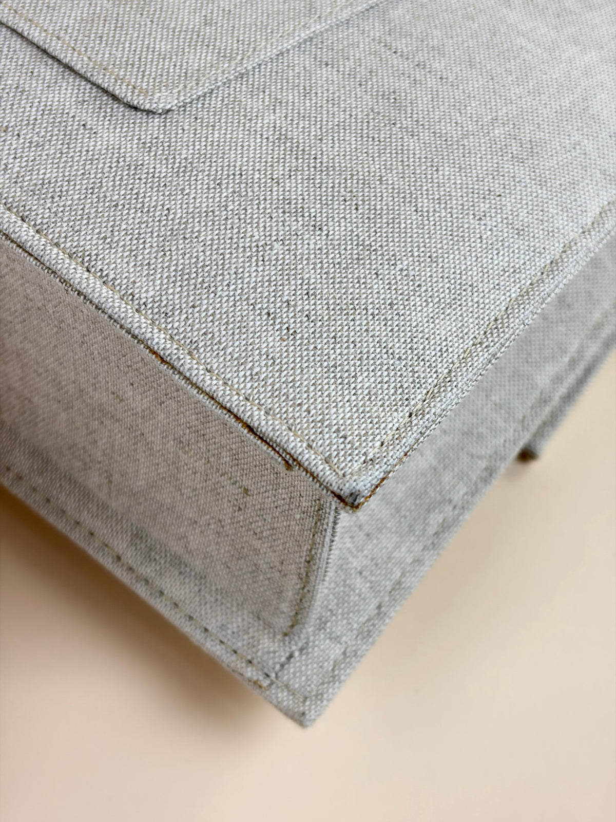 Jacquemus  XL bambino bag light greige