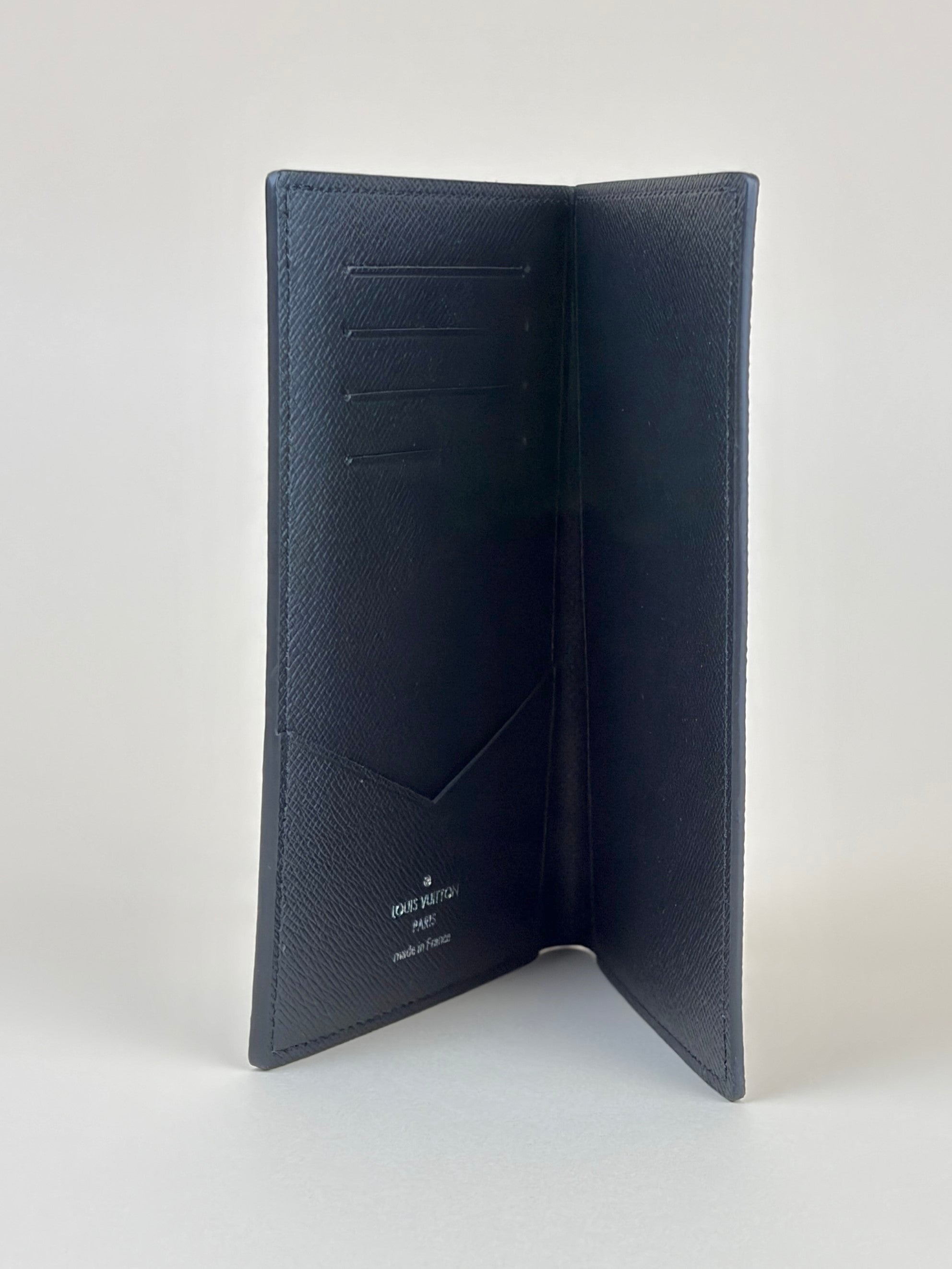 Louis Vuitton monogram eclipse canvas passport cover