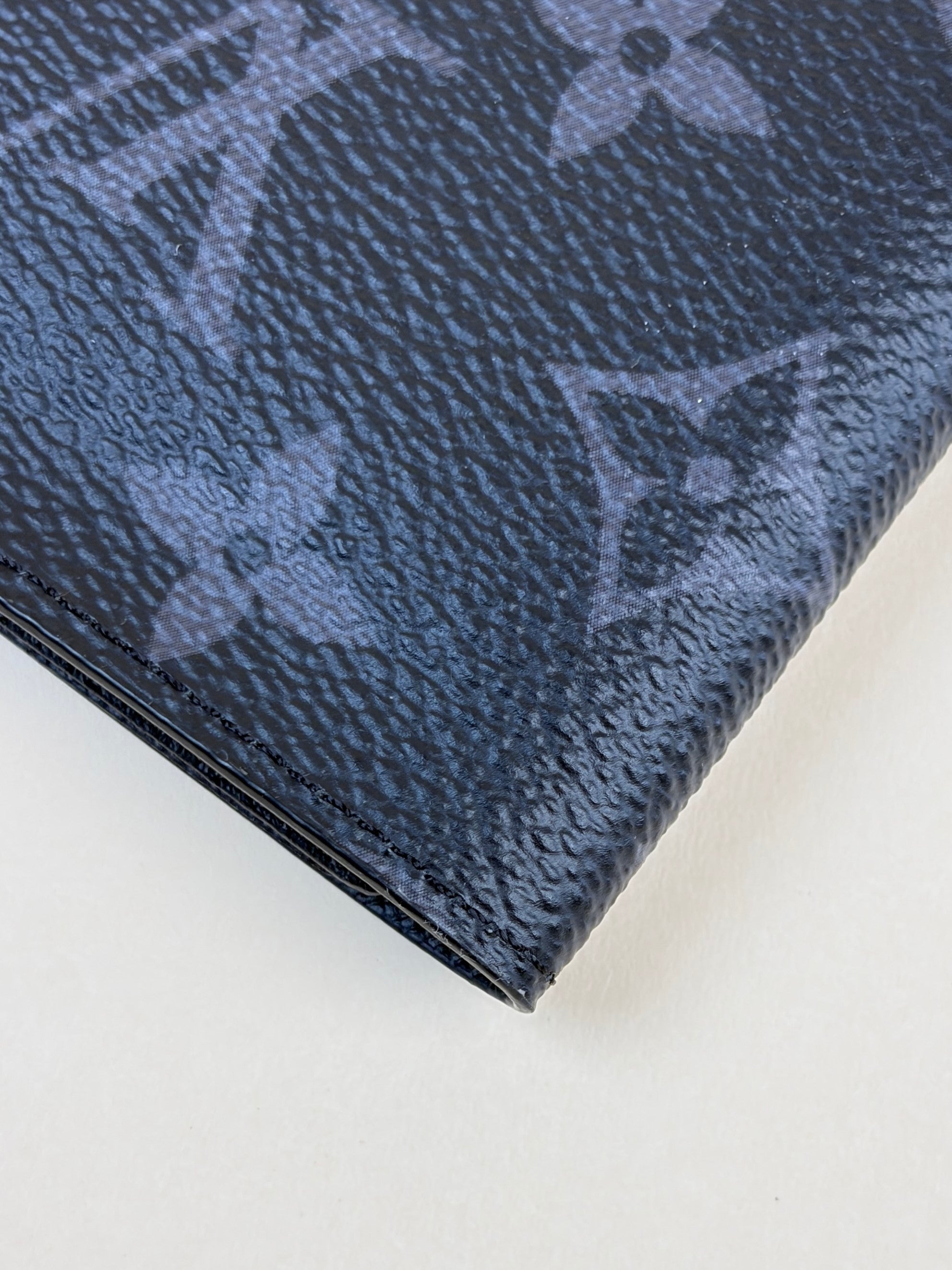 Louis Vuitton monogram eclipse canvas passport cover