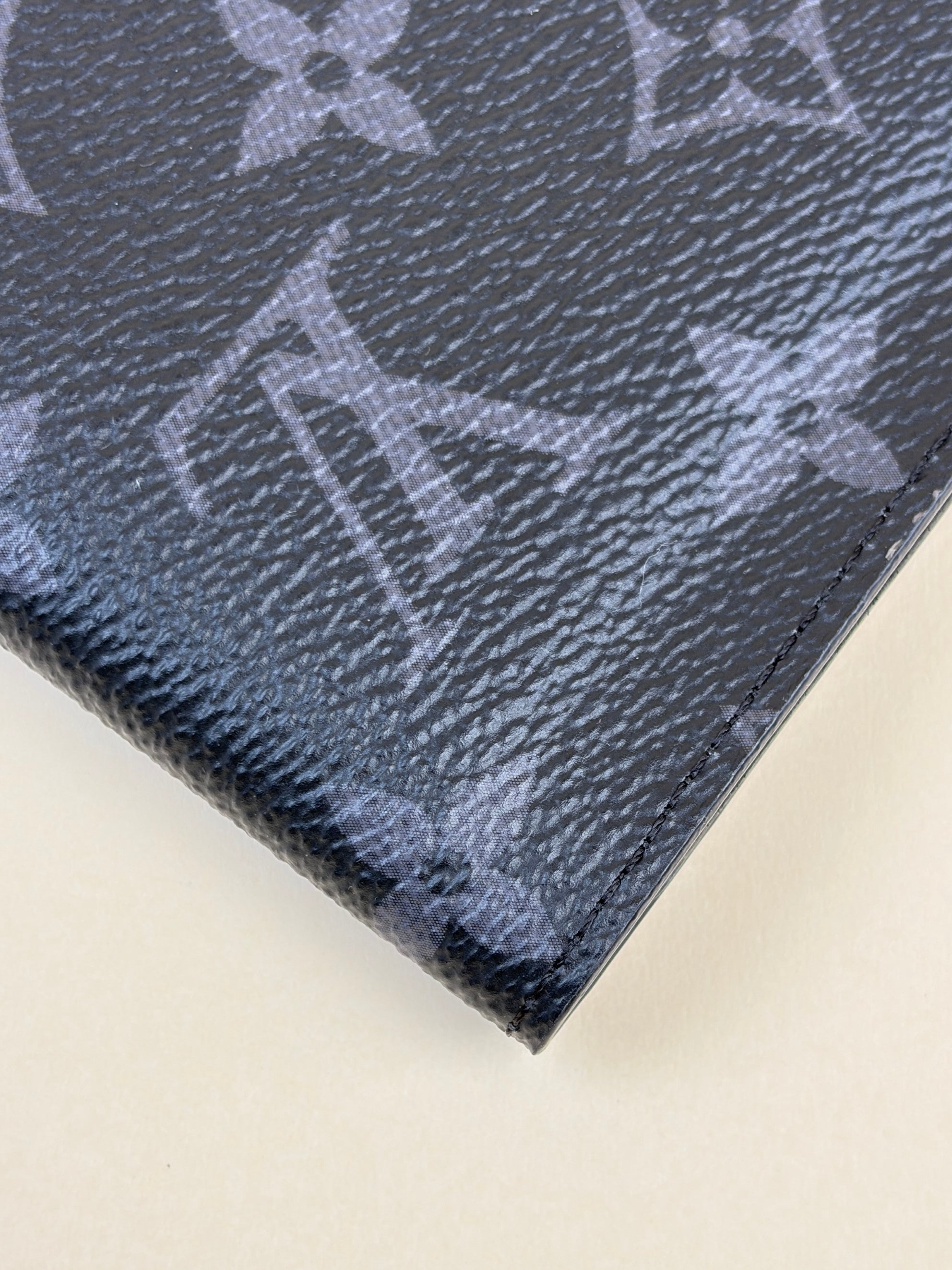 Louis Vuitton monogram eclipse canvas passport cover