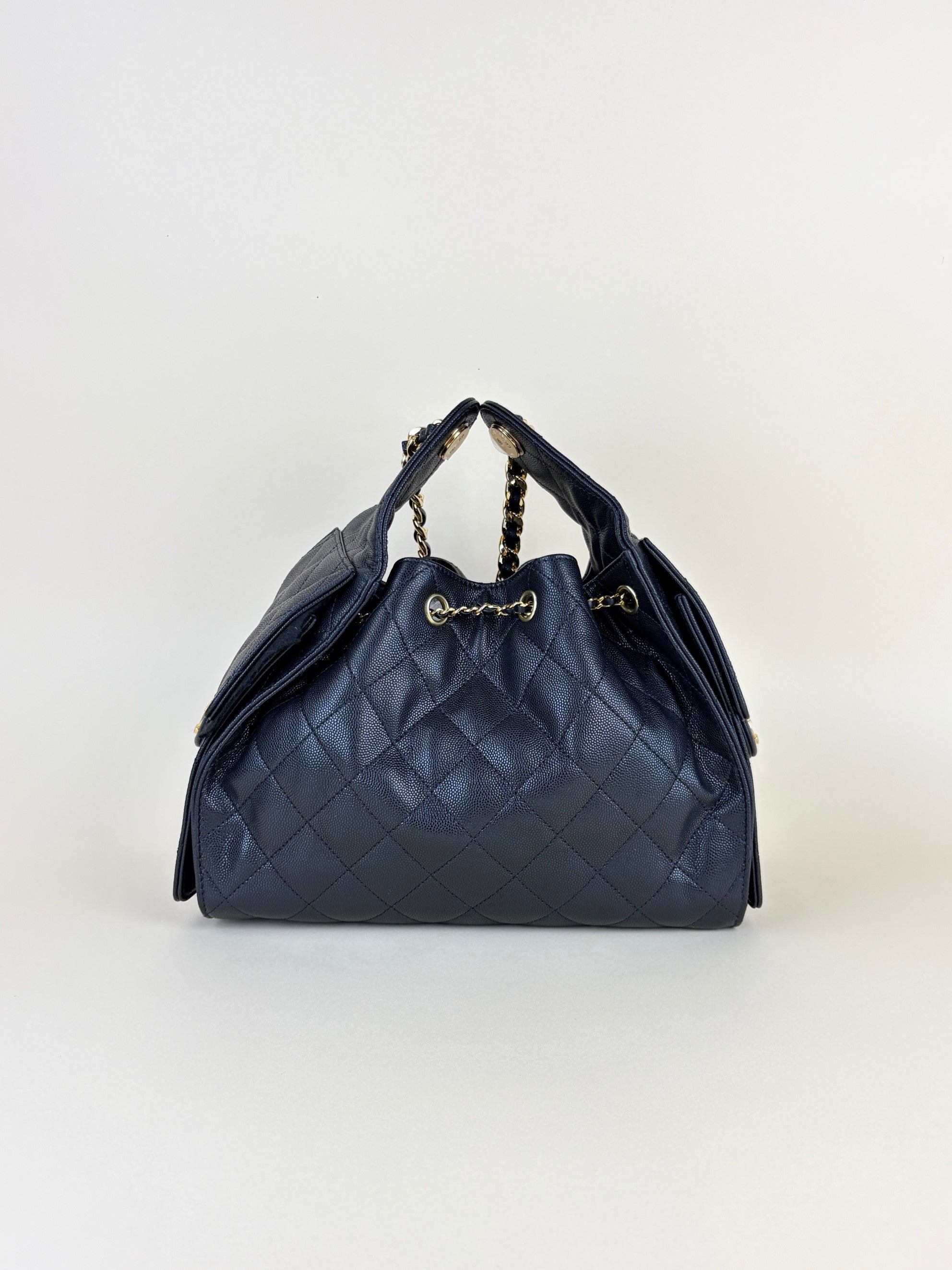 Chanel black caviar leather Chanel 25 small Handbag
