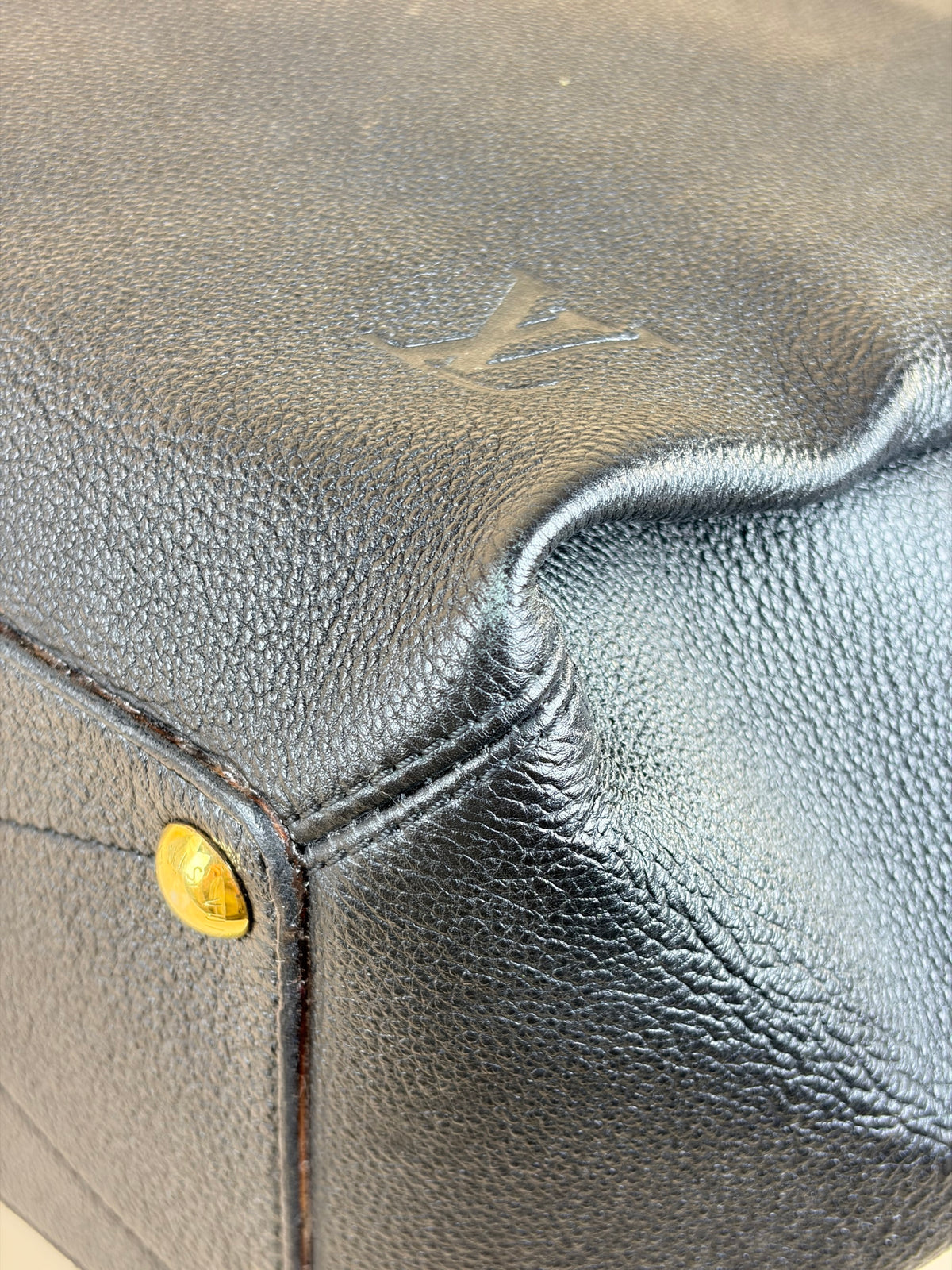 Louis vuitton black leather babylone mm bag