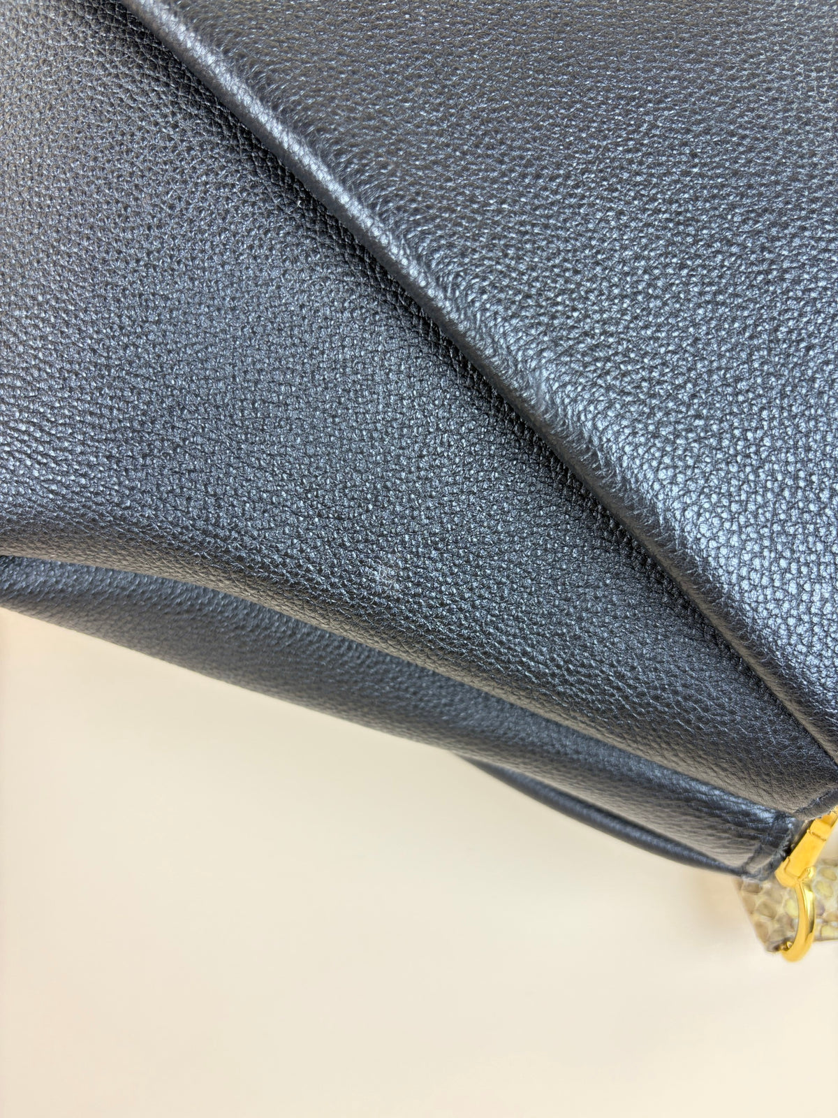 Louis vuitton black leather babylone mm bag
