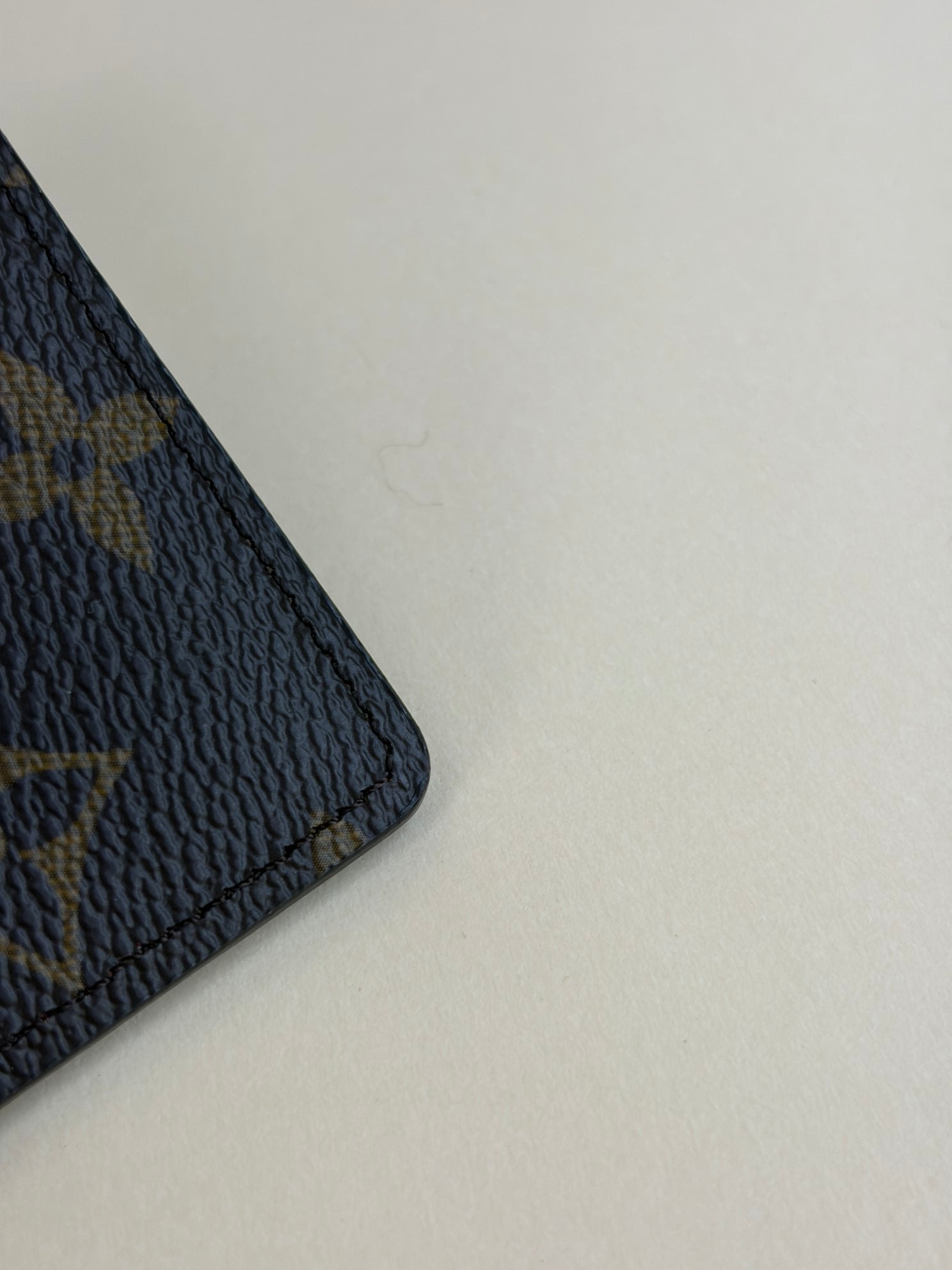 Louis Vuitton monogram canvas fushia sinple card holder