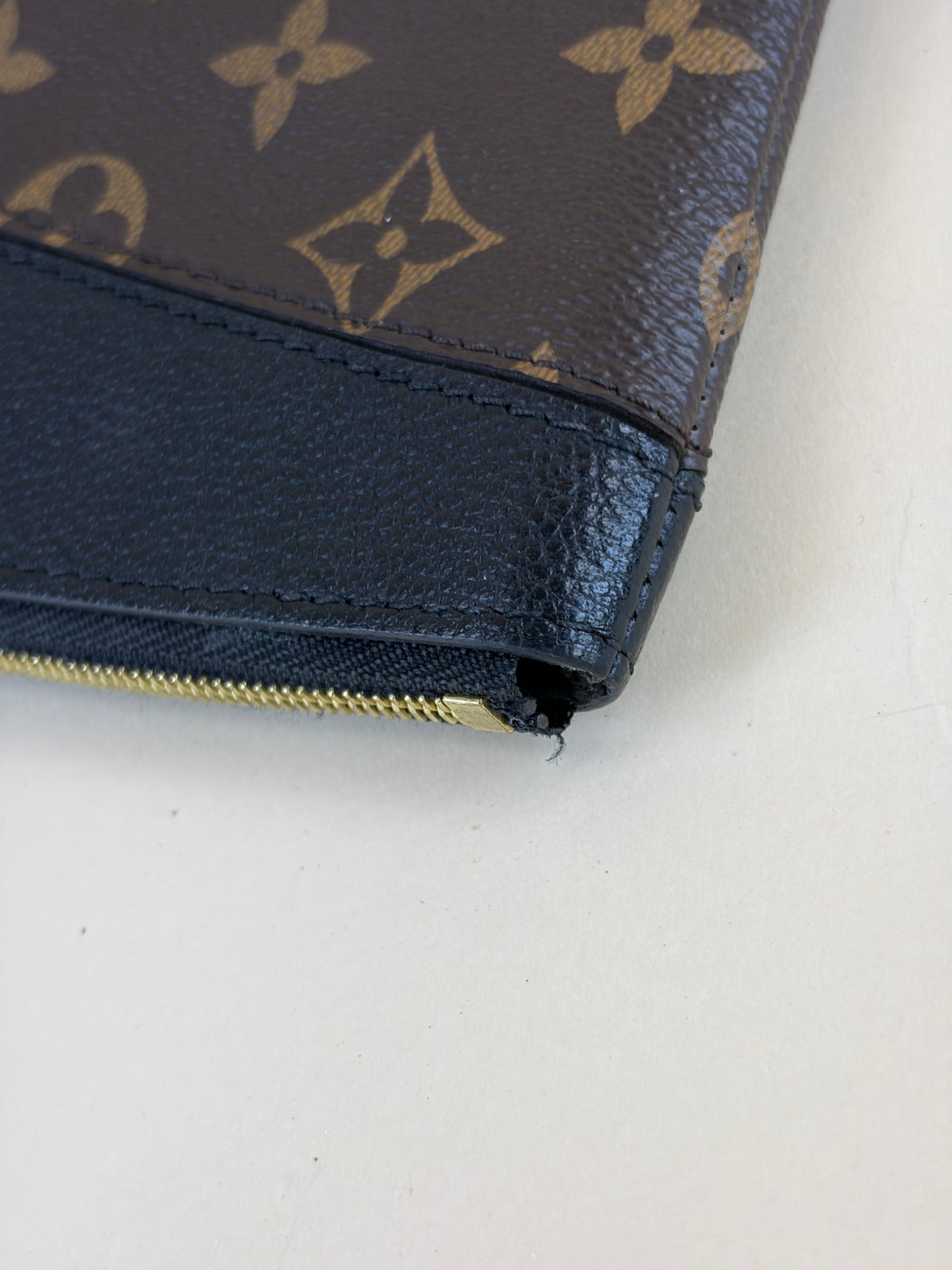 Louis Vuitton Monogram Black Daily Pouch
