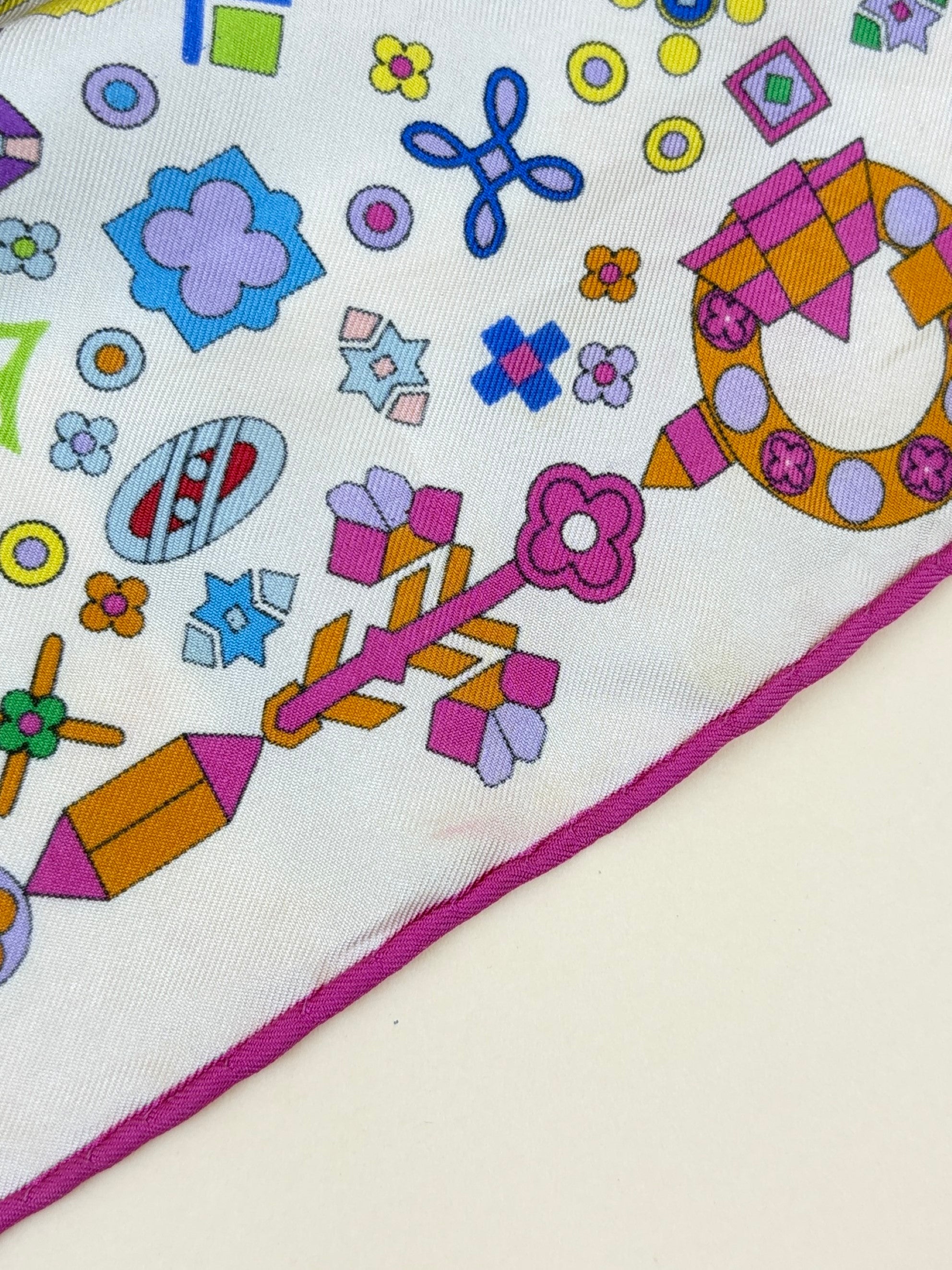 louis Vuitton lv x tm super flat multicolor silk square scarf