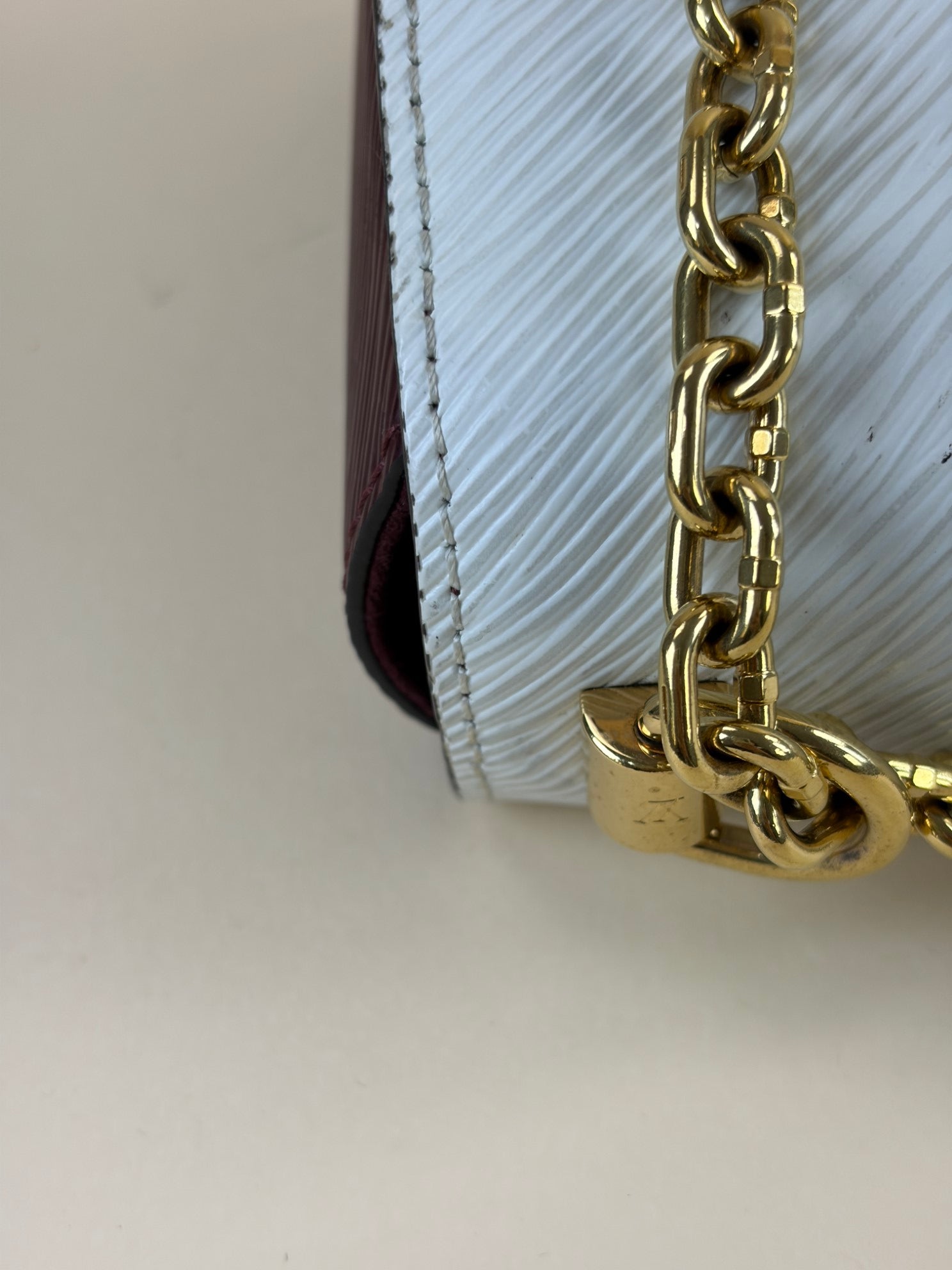 Louis Vuitton Twist epi leather MM Bag