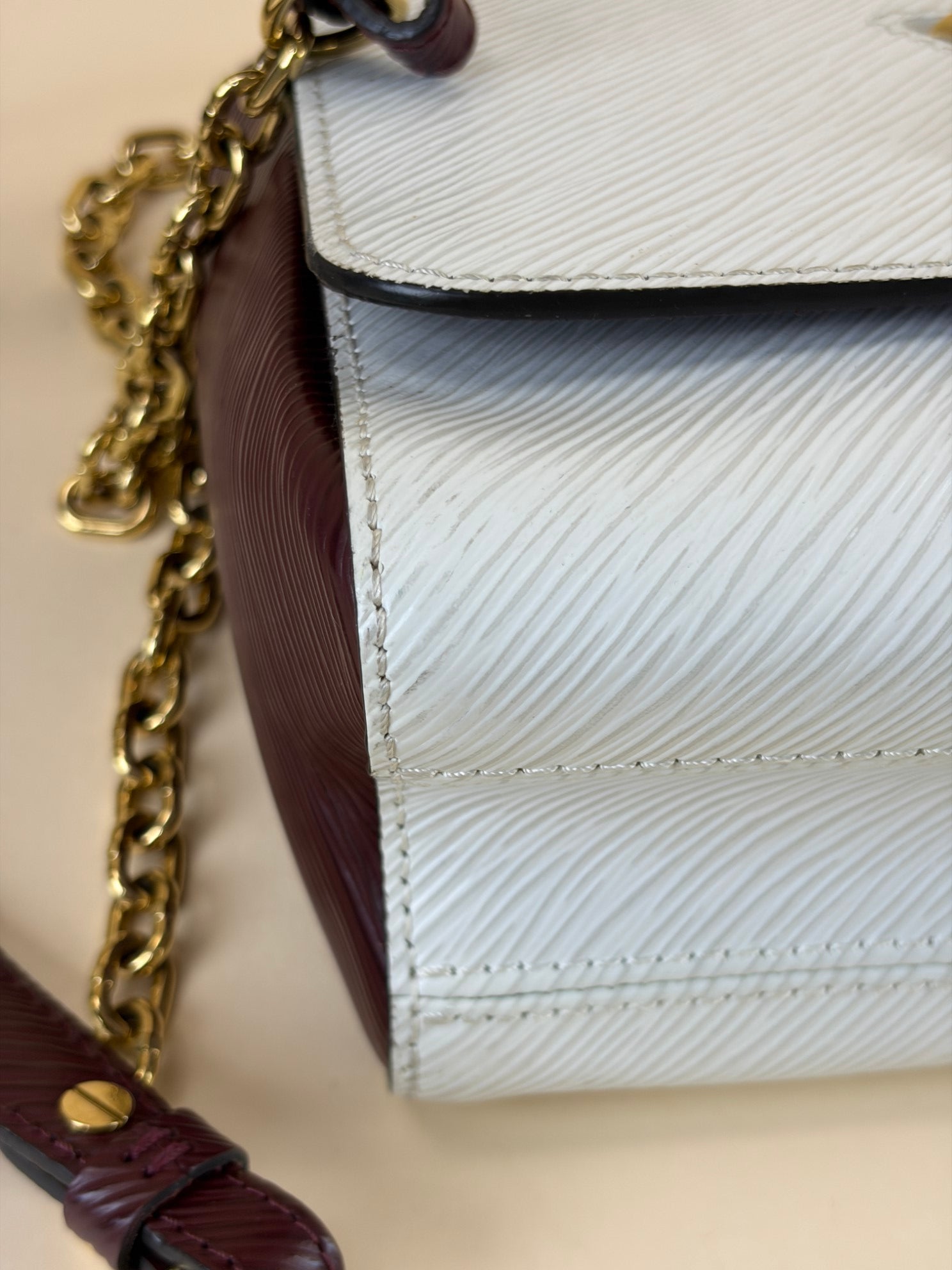 Louis Vuitton Twist epi leather MM Bag