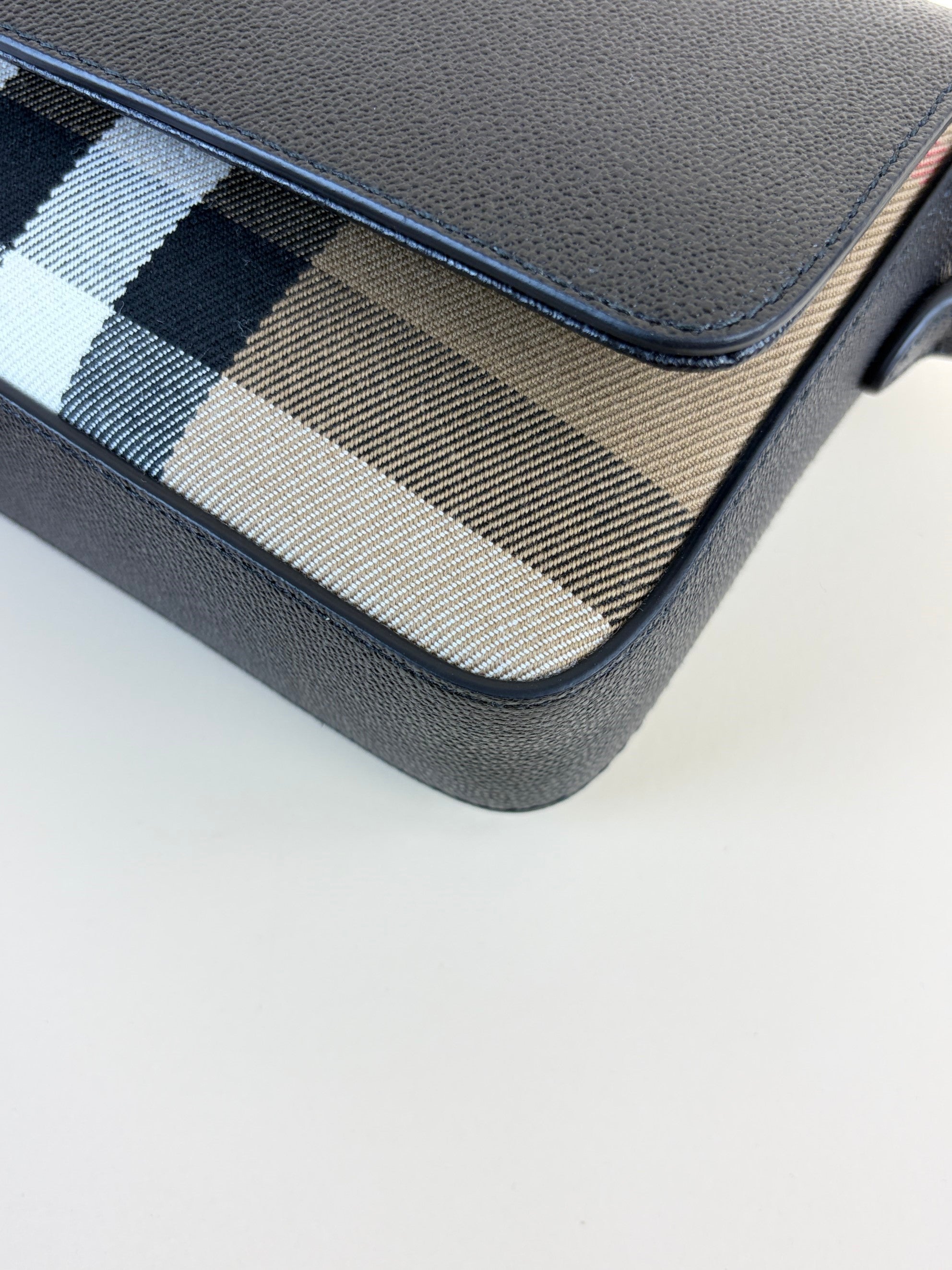 Burberry Black House Check Hampshire Bag