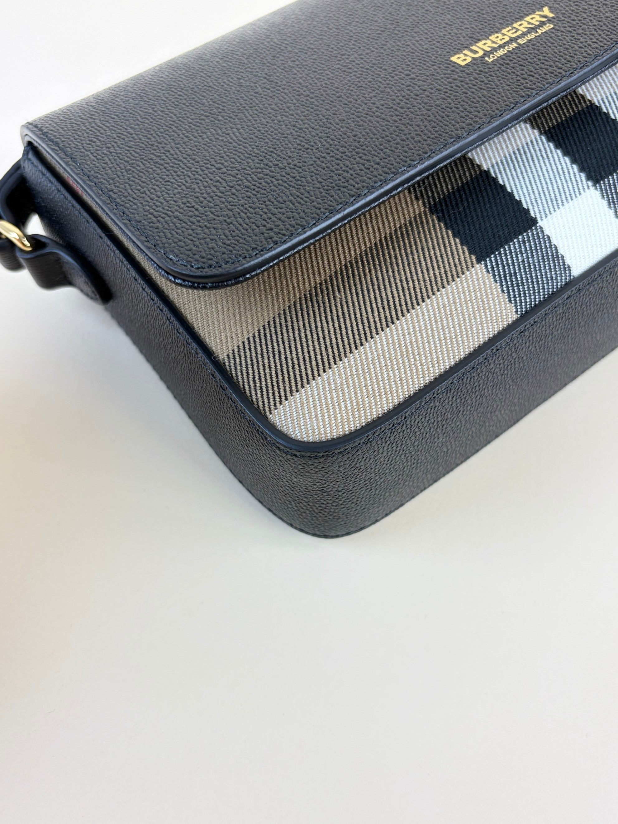 Burberry Black House Check Hampshire Bag