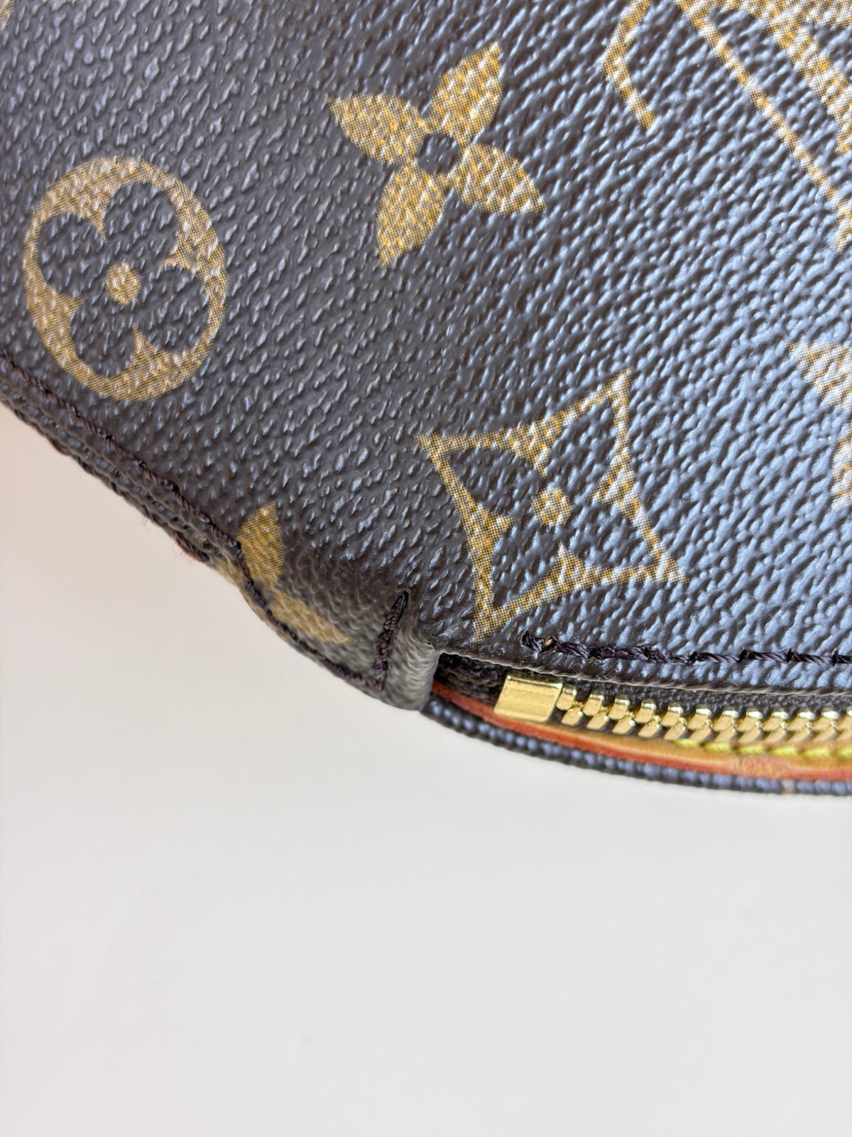 Louis Vuitton Brown Monogram ellipse pm