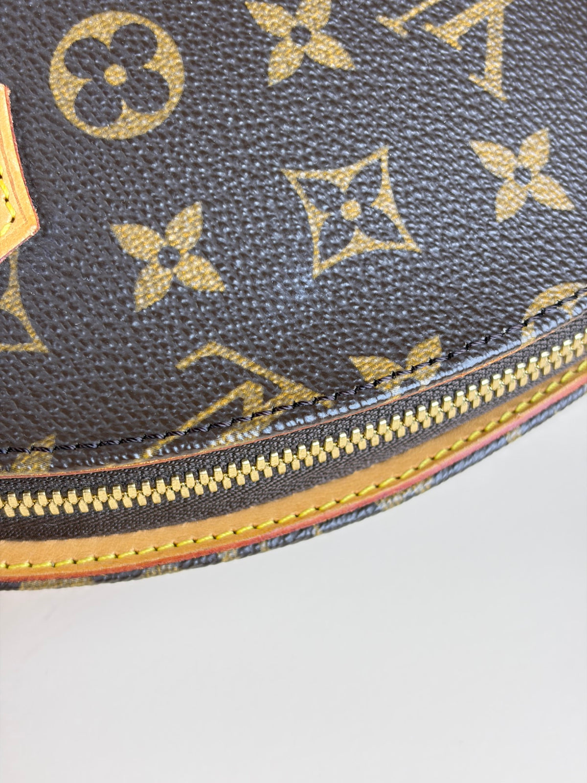 Louis Vuitton Brown Monogram ellipse pm