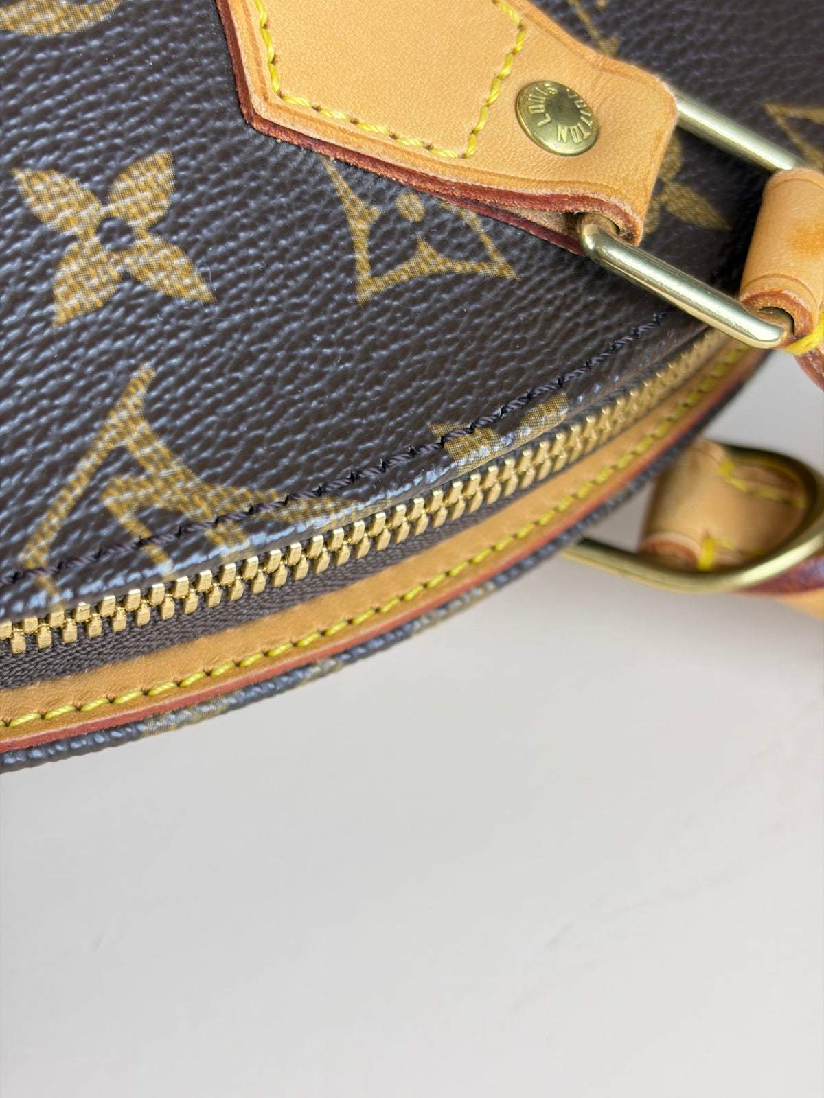 Louis Vuitton Brown Monogram ellipse pm