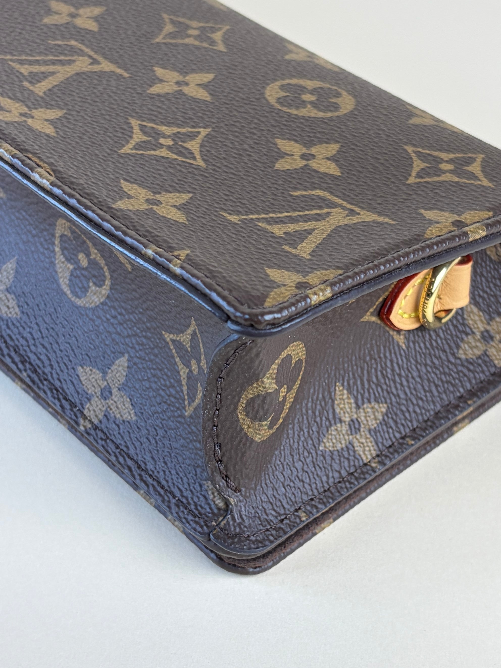 Louis Vuitton monogram lily wallet on chain